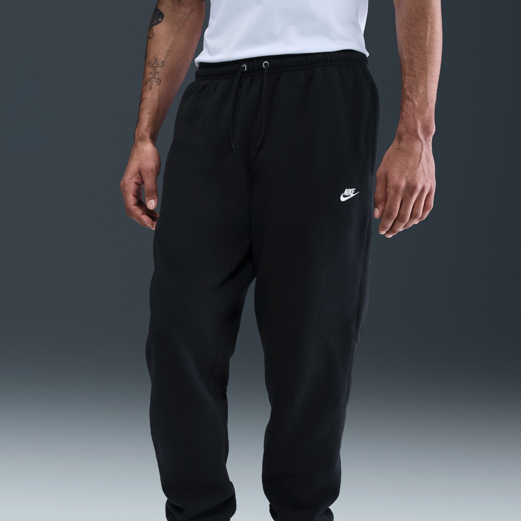 Nike Men's Club Fleece Cuffed Sweatpants product image