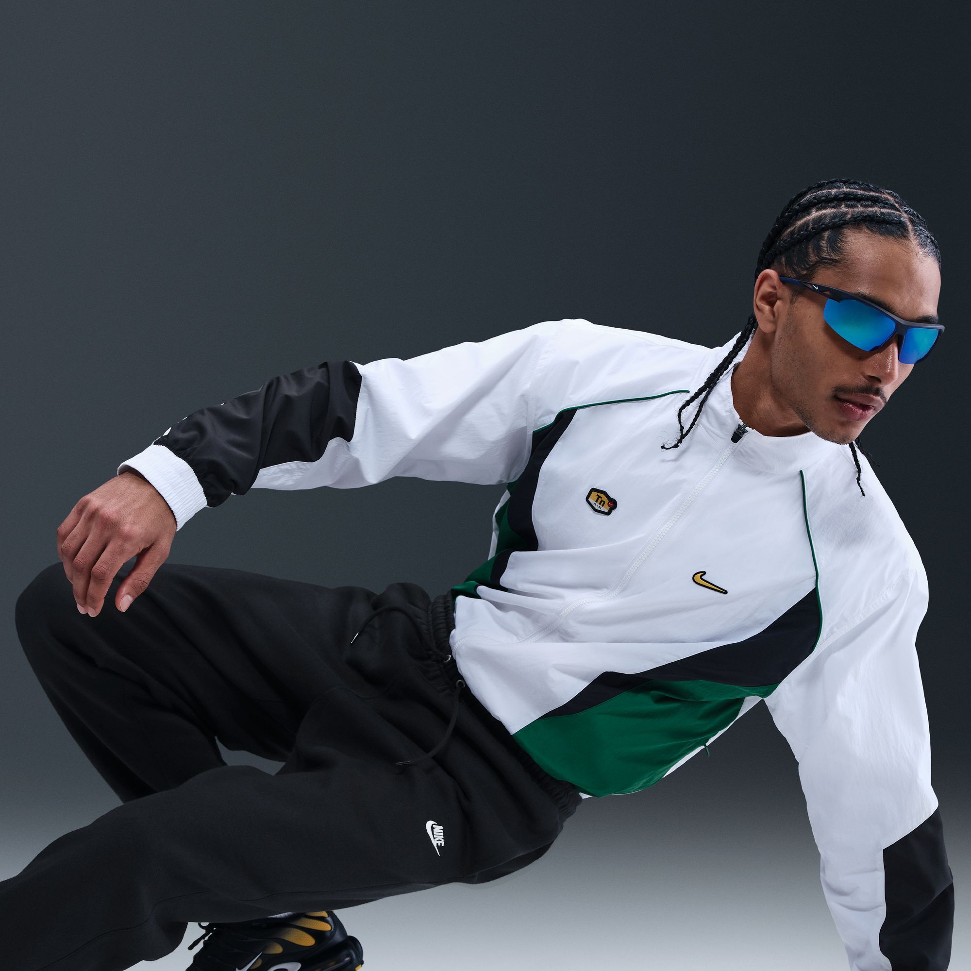 Nike Men's Club Fleece Cuffed Sweatpants product image