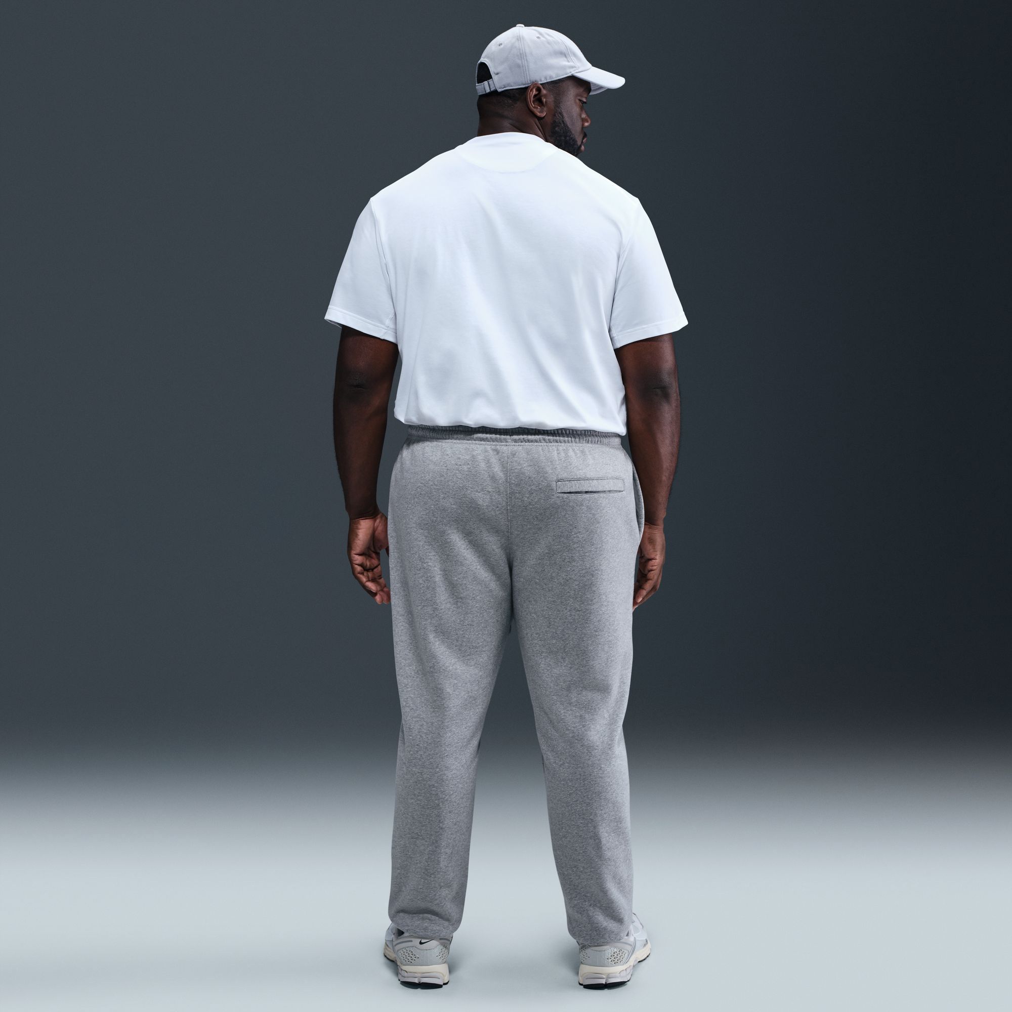 Nike Men's Club Fleece Cuffed Sweatpants product image