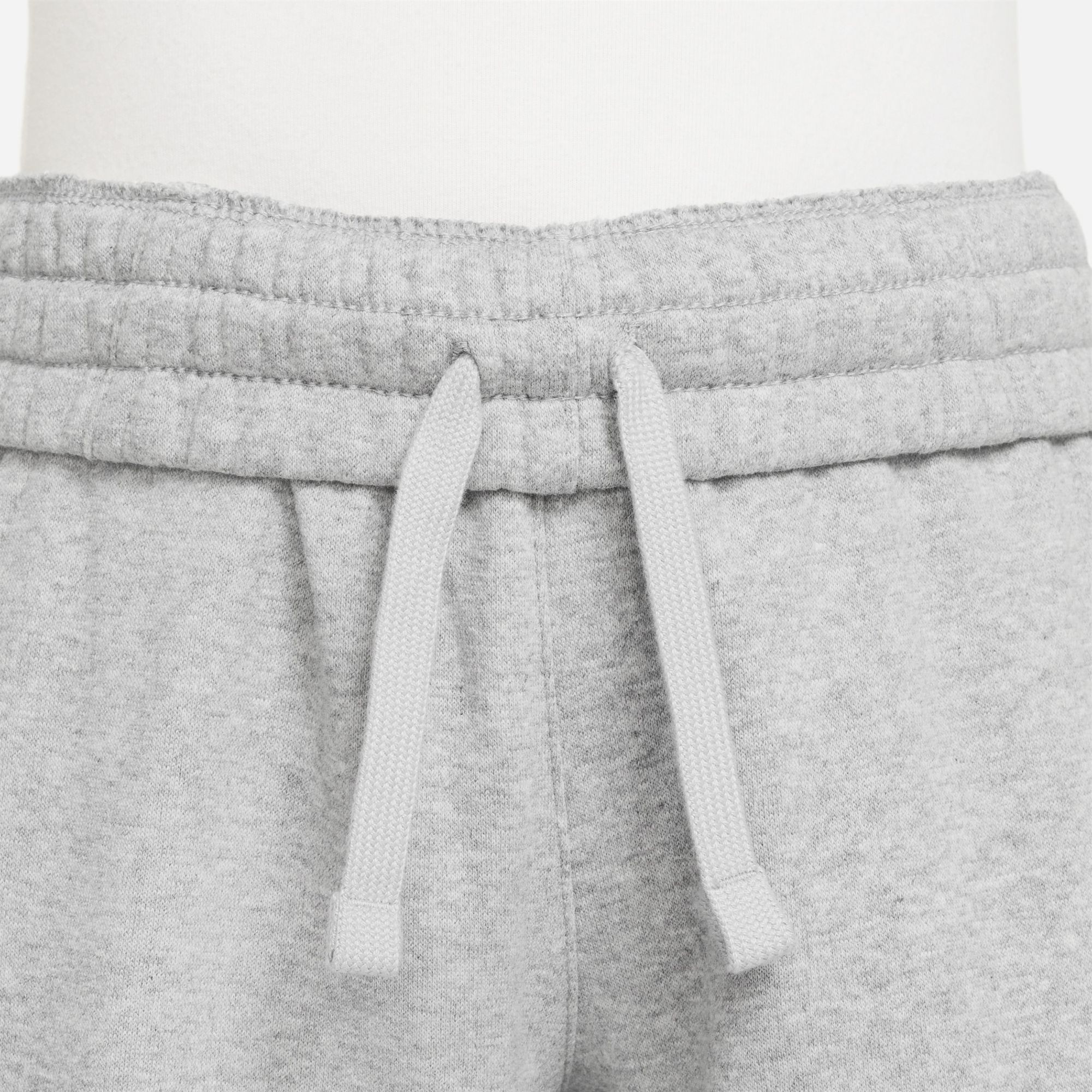 Nike Men's Club Fleece Cuffed Sweatpants product image