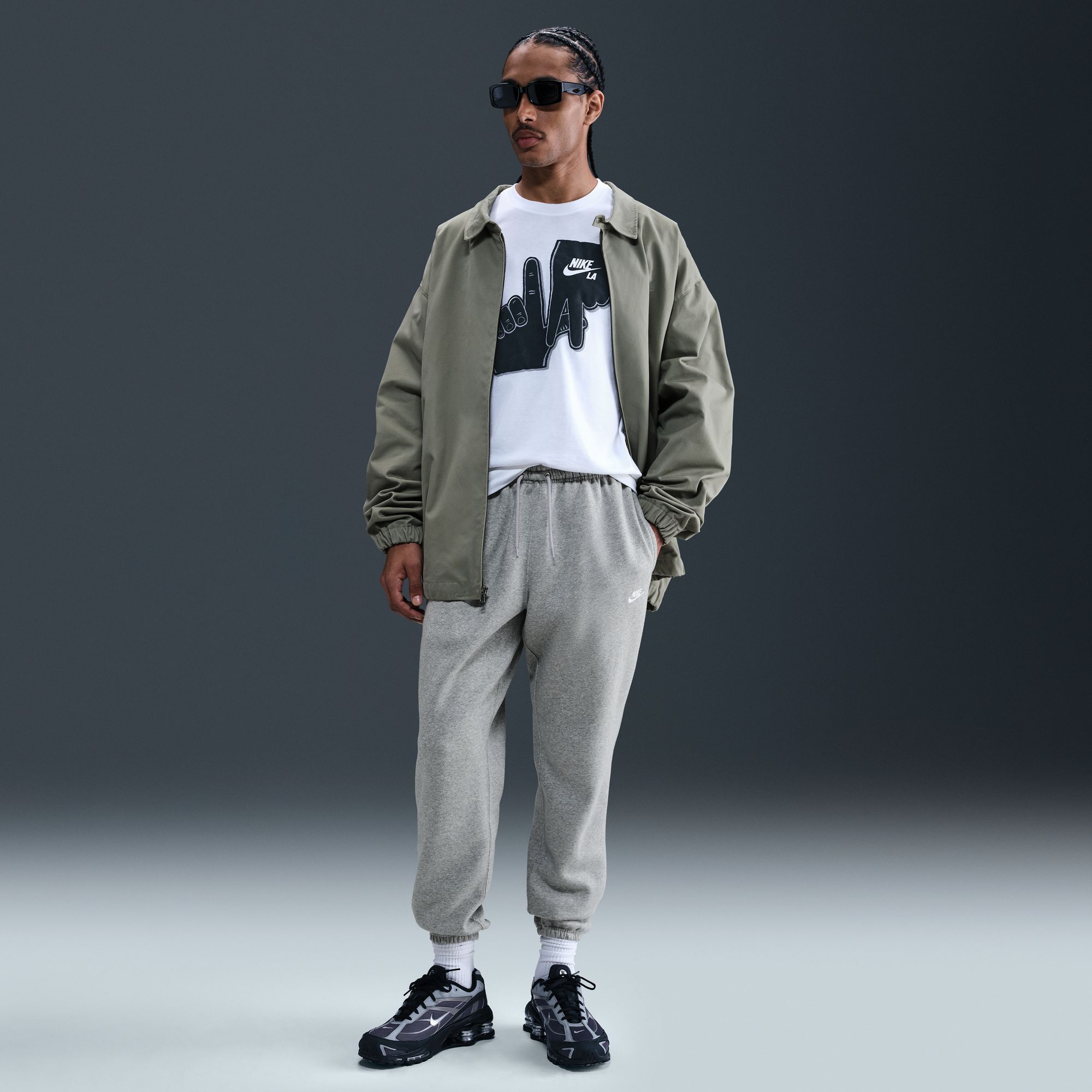 Nike Men's Club Fleece Cuffed Sweatpants product image