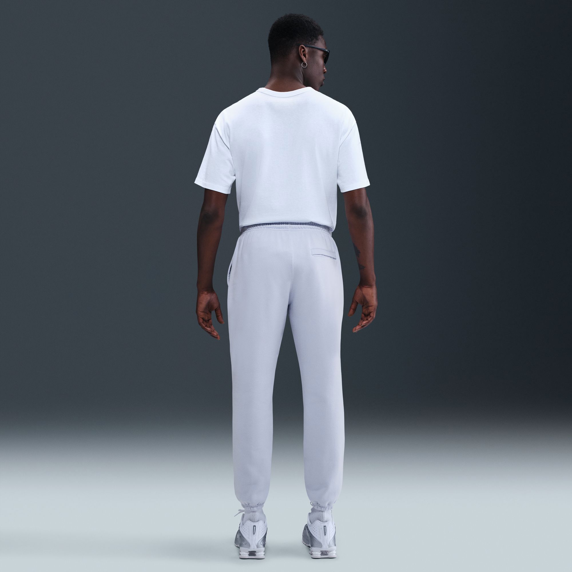 Nike Men's Club Fleece Cuffed Sweatpants product image