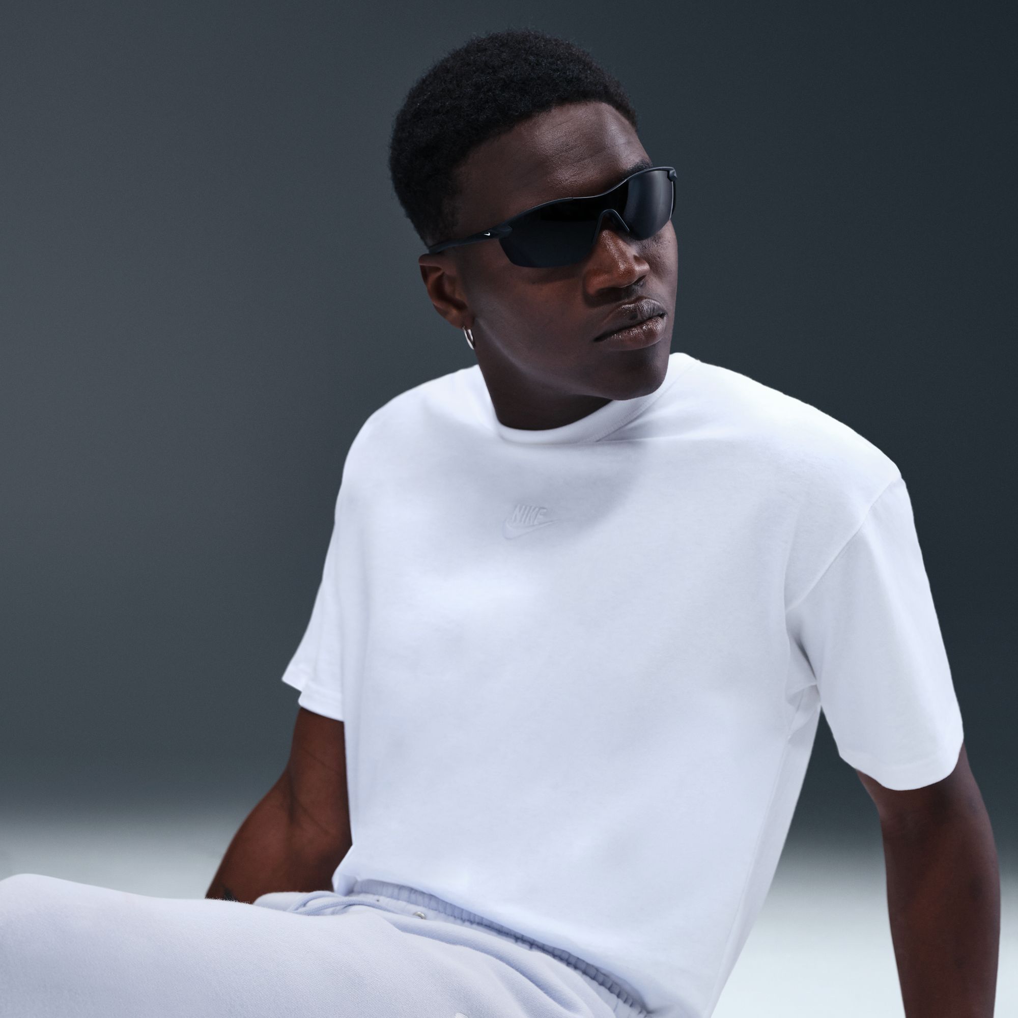 Nike Men's Club Fleece Cuffed Sweatpants product image