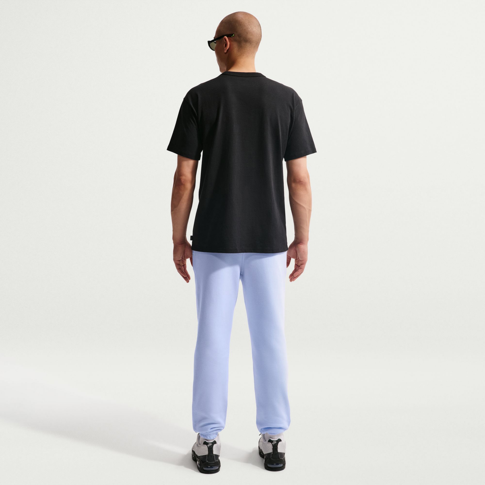 Nike Men's Club Fleece Cuffed Sweatpants product image