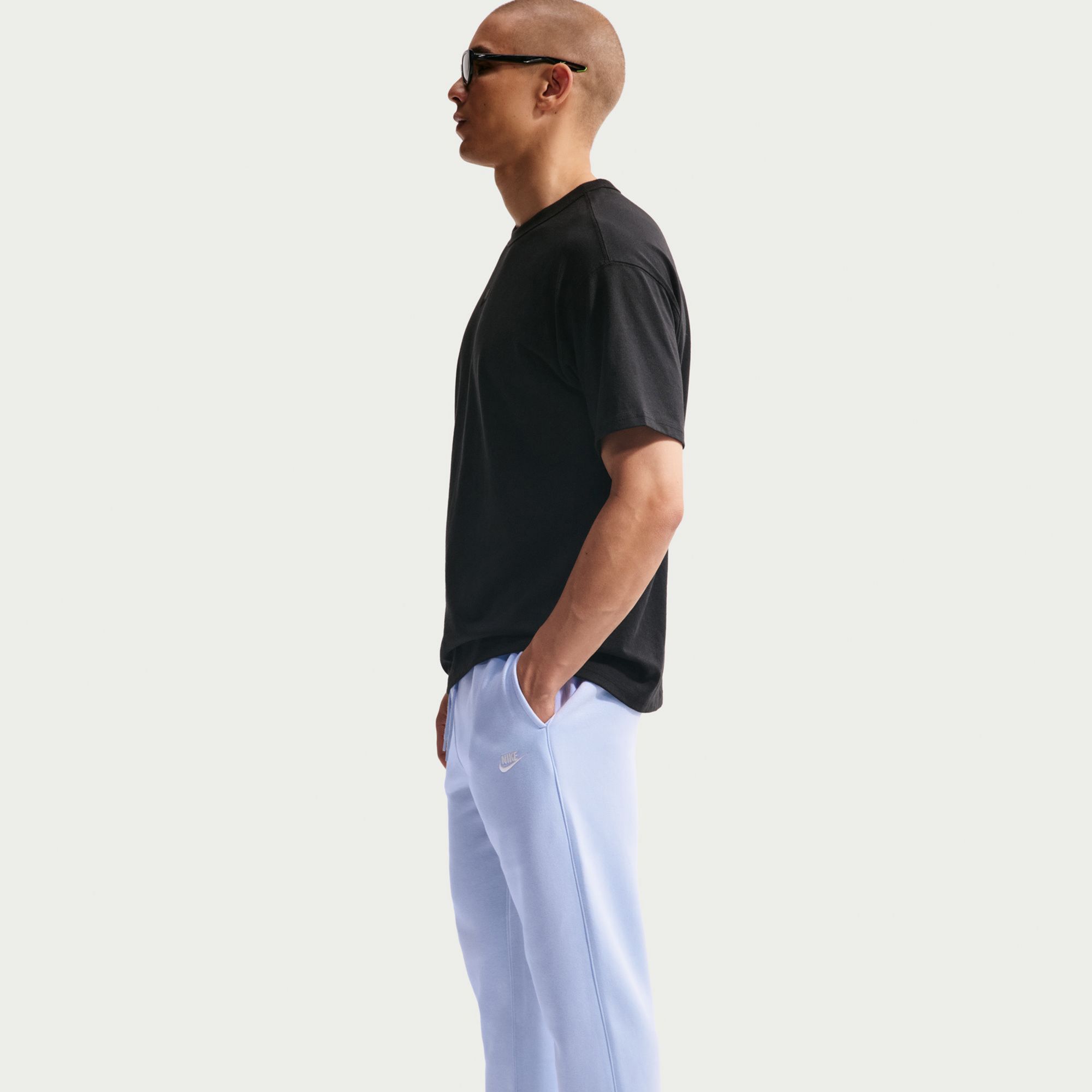 Nike Men's Club Fleece Cuffed Sweatpants product image