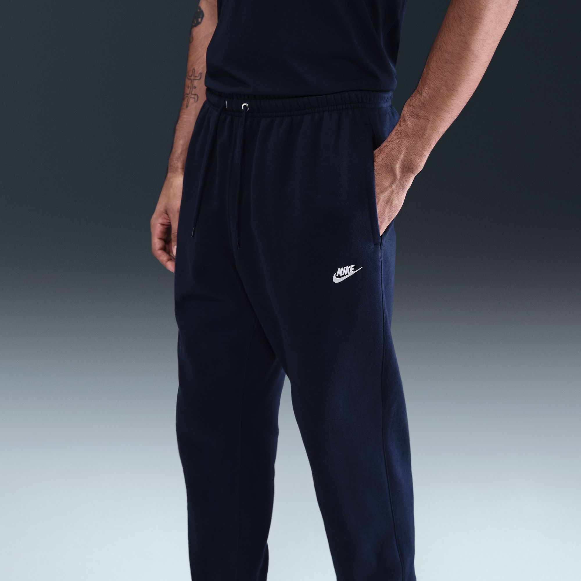 Nike Men's Club Fleece Cuffed Sweatpants product image