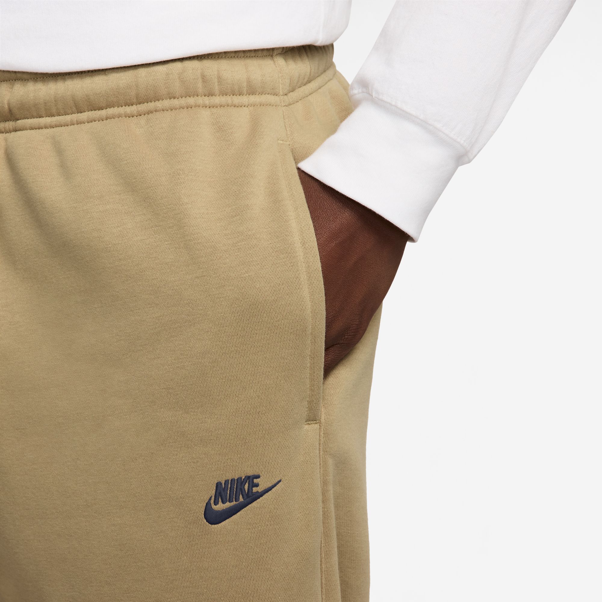 Nike Men's Club Fleece Cuffed Sweatpants product image