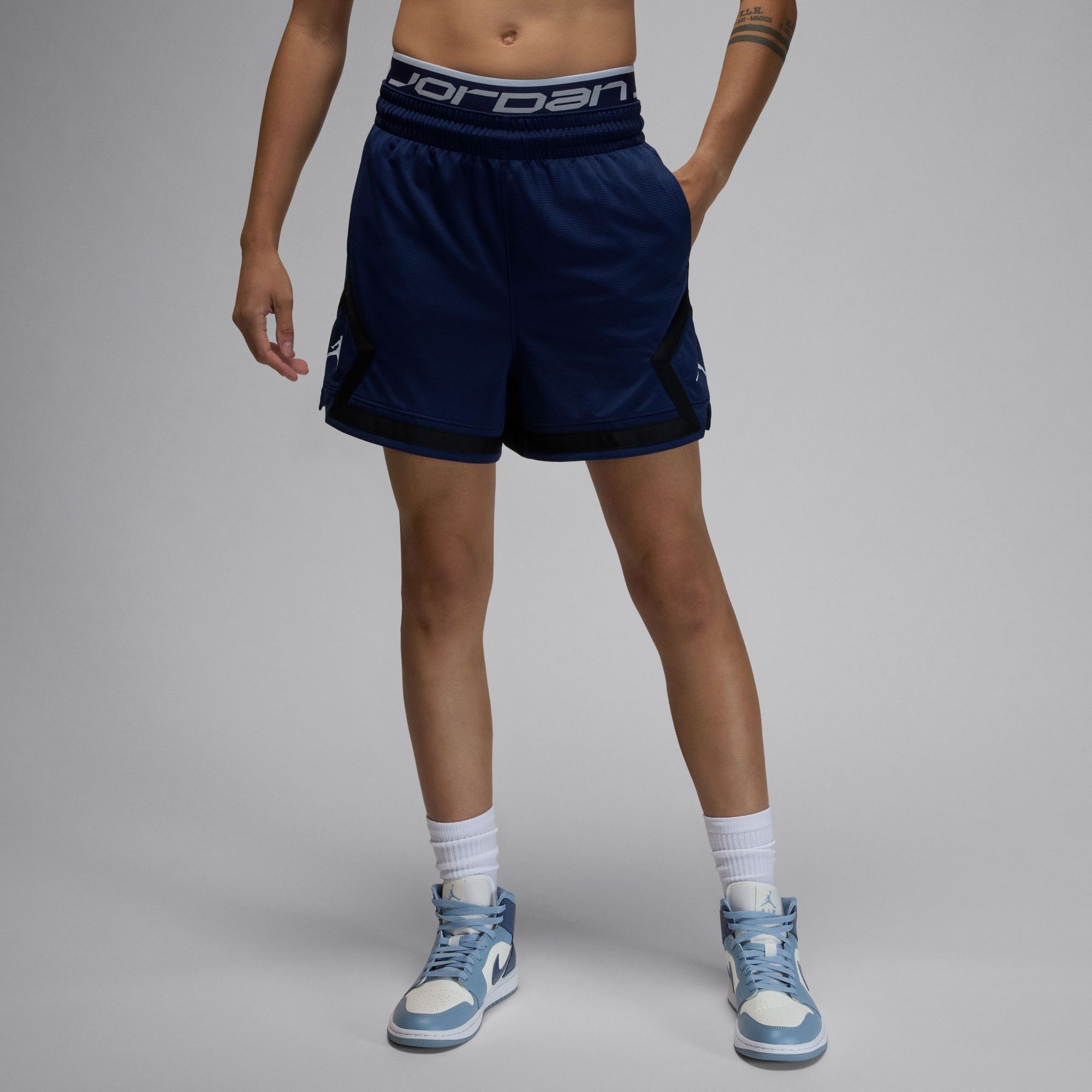 Jordan Women's Sport 4" Diamond Shorts product image