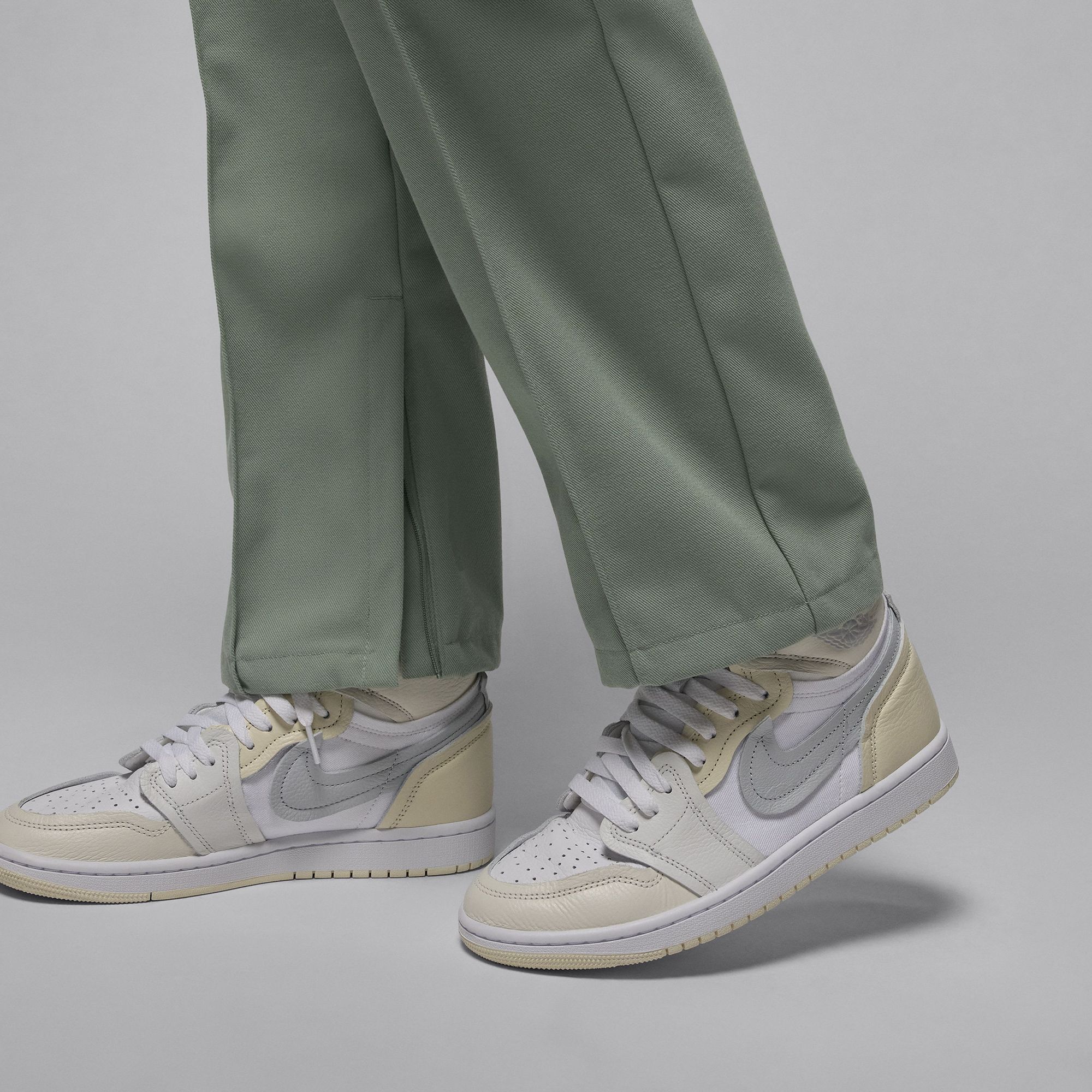 Jordan Women's Woven Pants product image