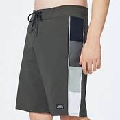 Oakley Men's Block Grad 20” Board Shorts product image