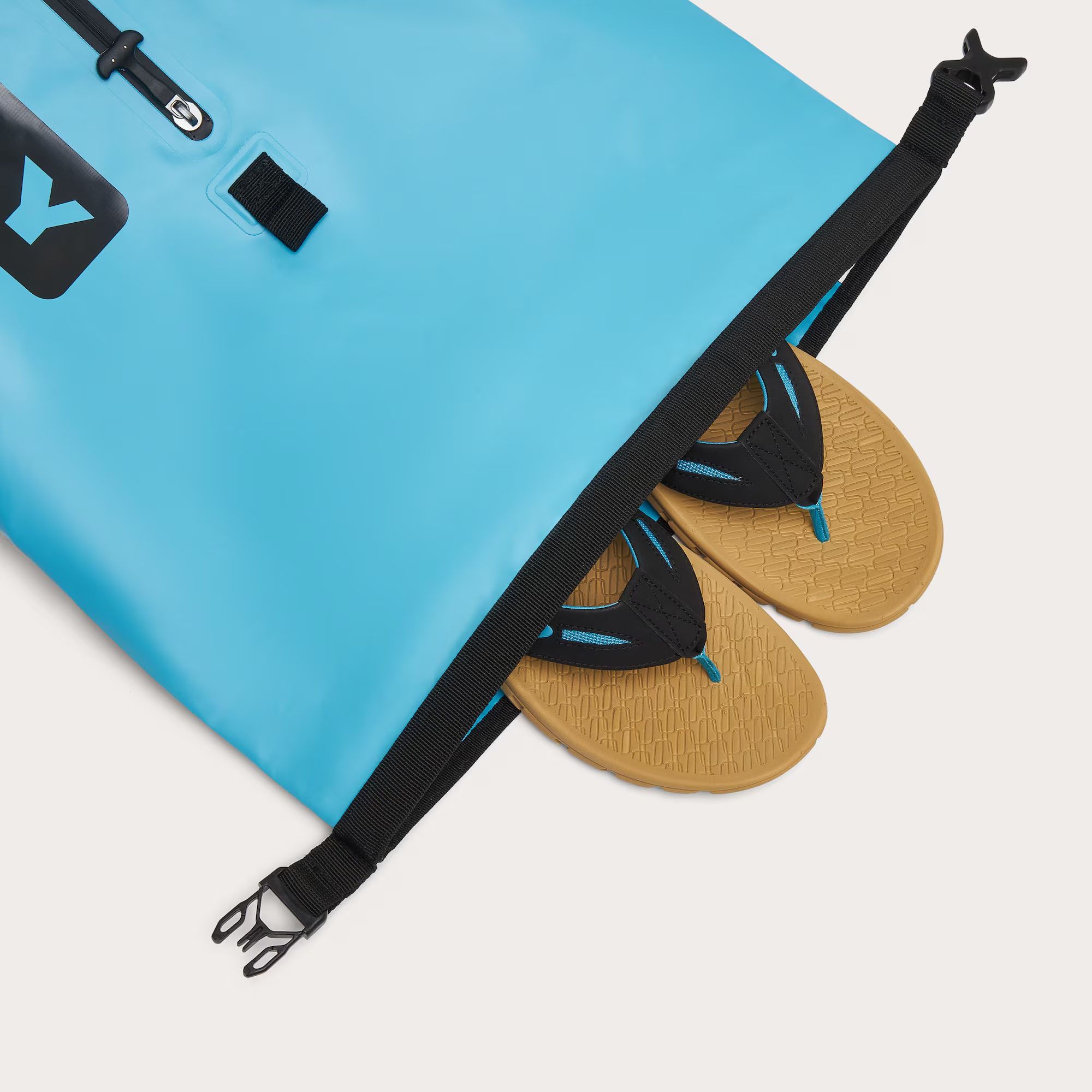 Oakley Carrel 35L Bag product image