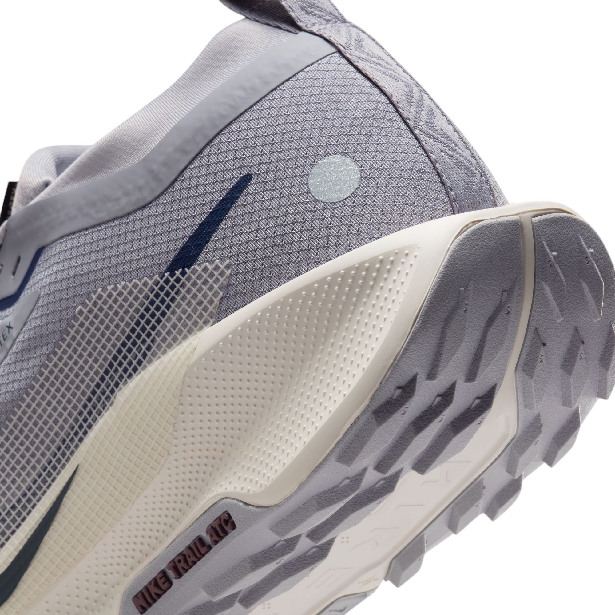 Nike Men's Pegasus Trail 5 GORE-TEX Running Shoes product image