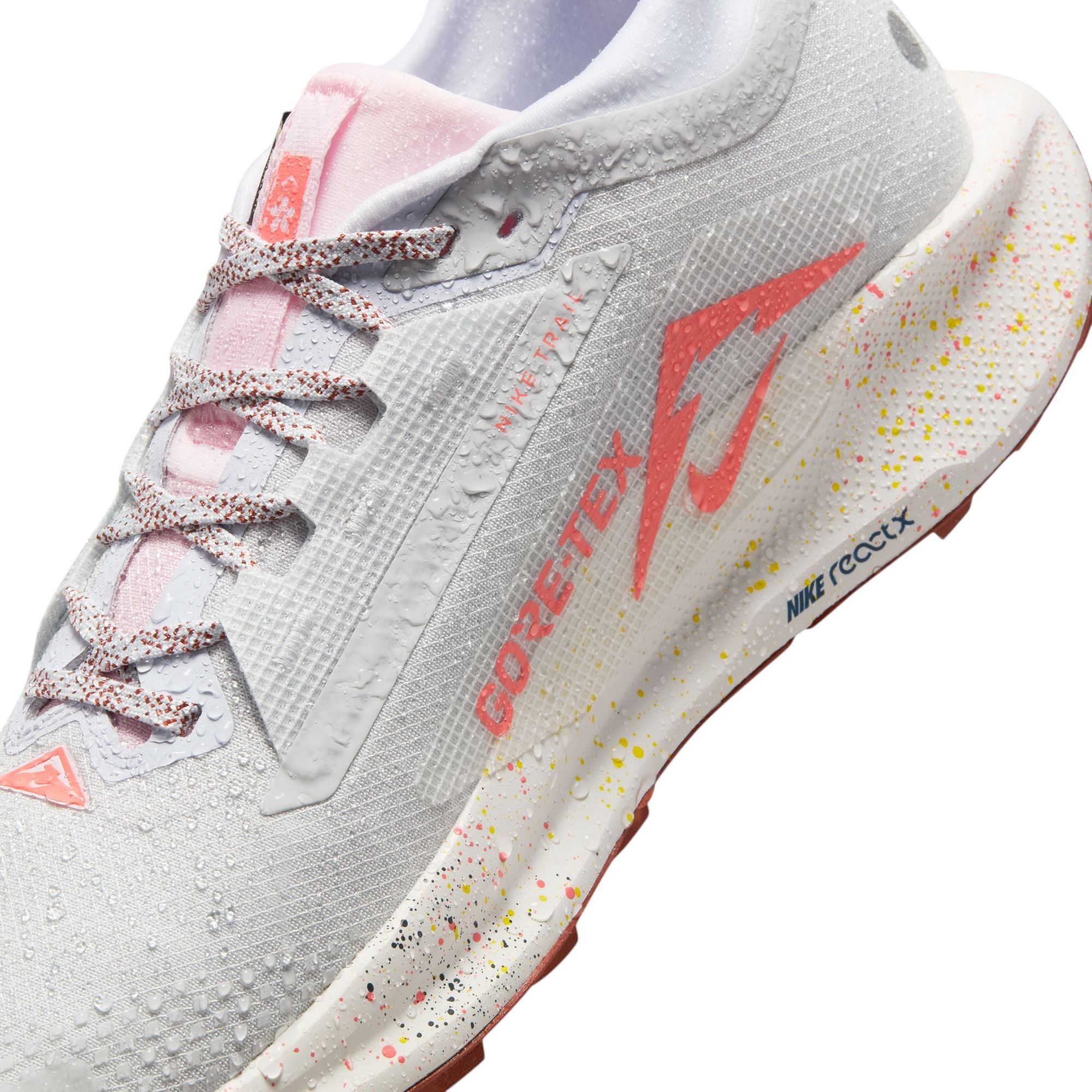 Nike Men's Pegasus Trail 5 GORE-TEX Running Shoes product image