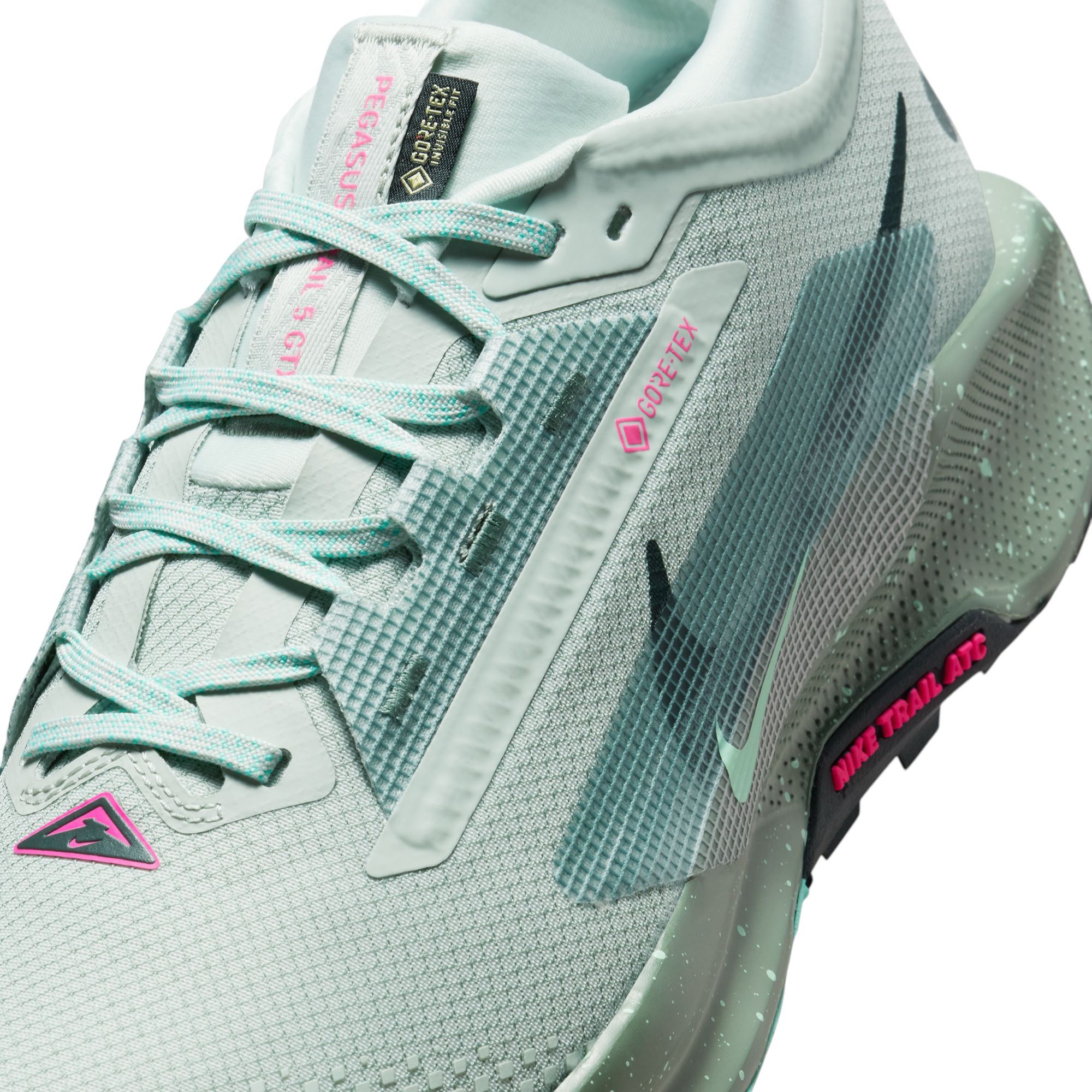 Nike Men's Pegasus Trail 5 GORE-TEX Running Shoes product image