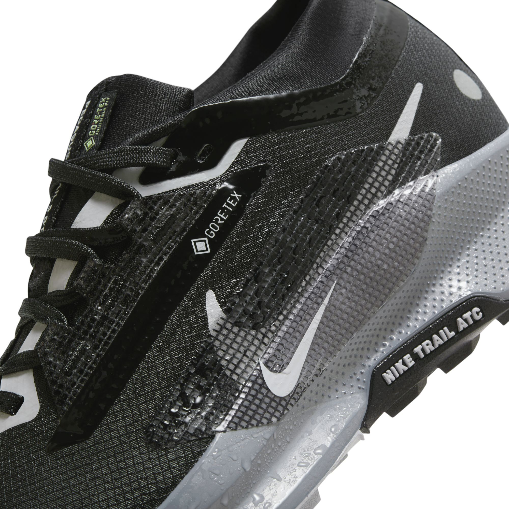 Nike Women's Pegasus Trail 5 GORE-TEX Running Shoes product image