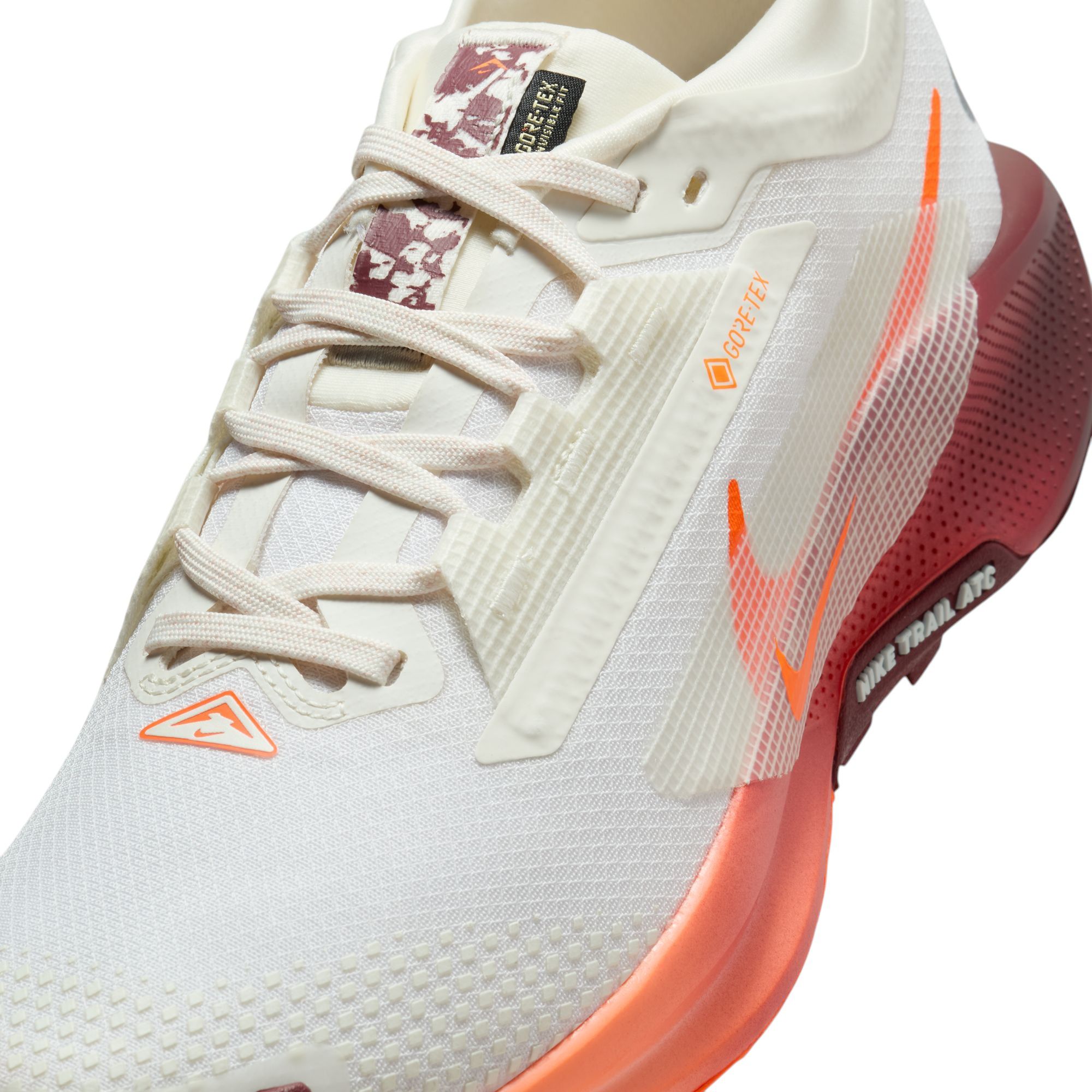 Nike Women's Pegasus Trail 5 GORE-TEX Running Shoes product image