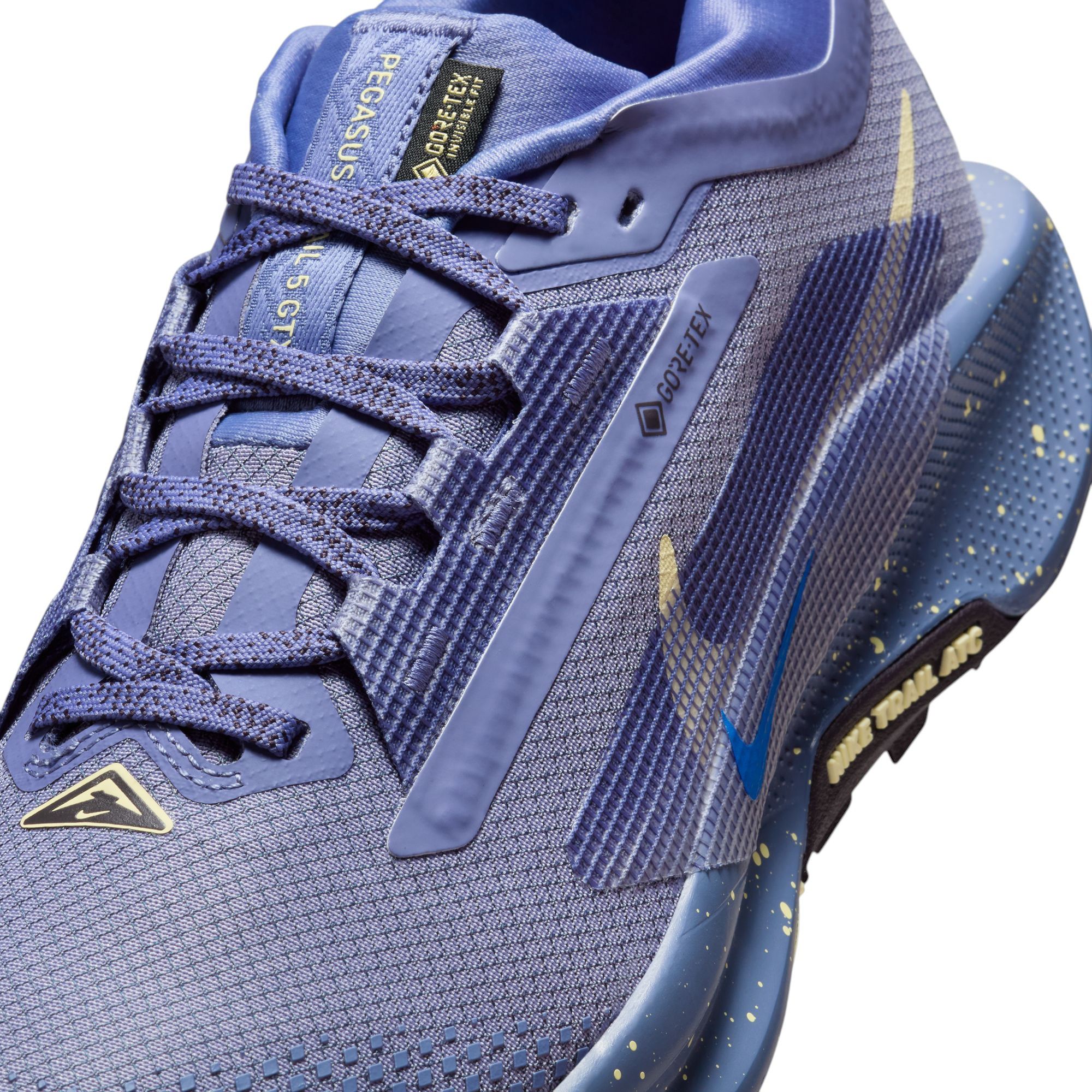 Nike Women's Pegasus Trail 5 GORE-TEX Running Shoes product image