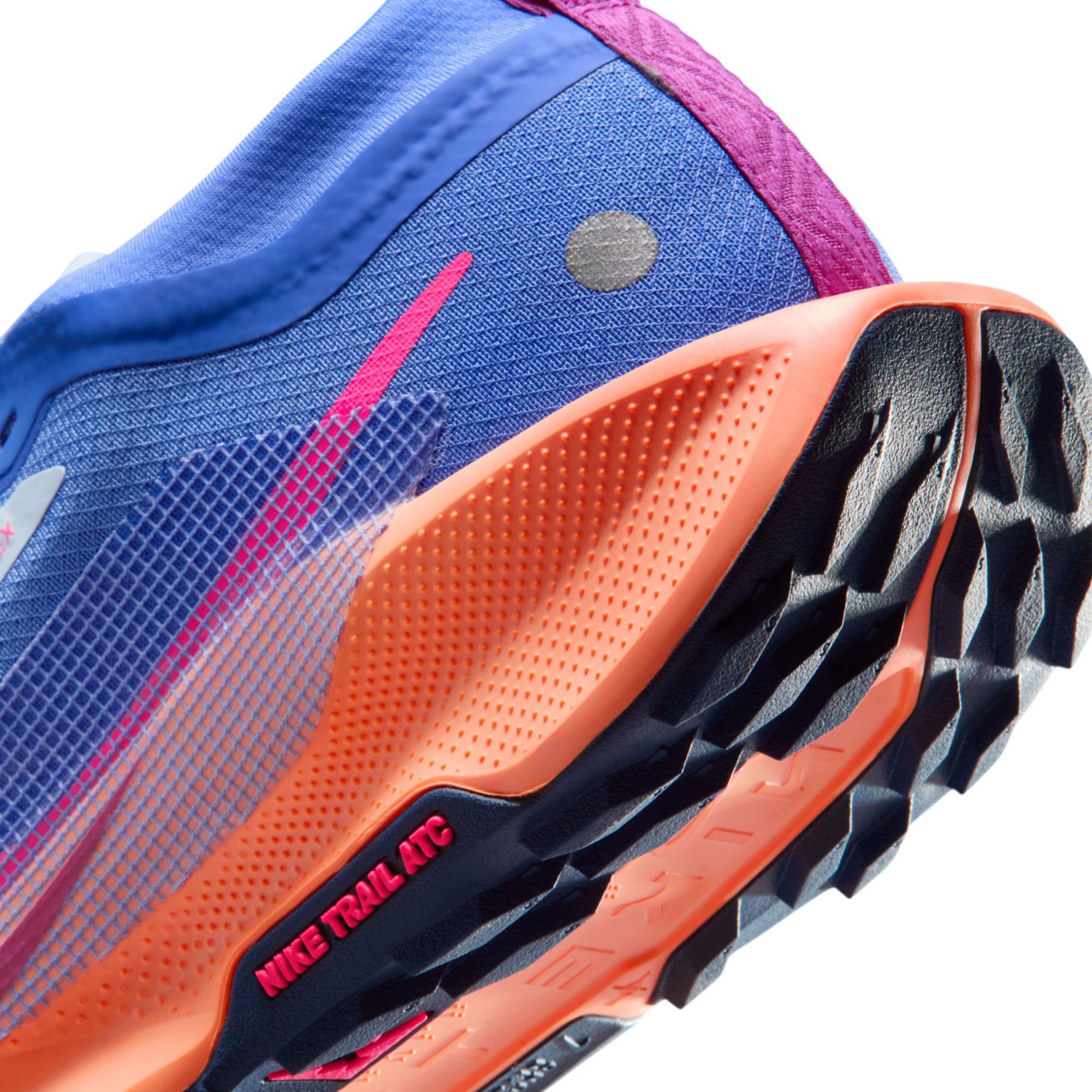 Nike Women's Pegasus Trail 5 GORE-TEX Running Shoes product image