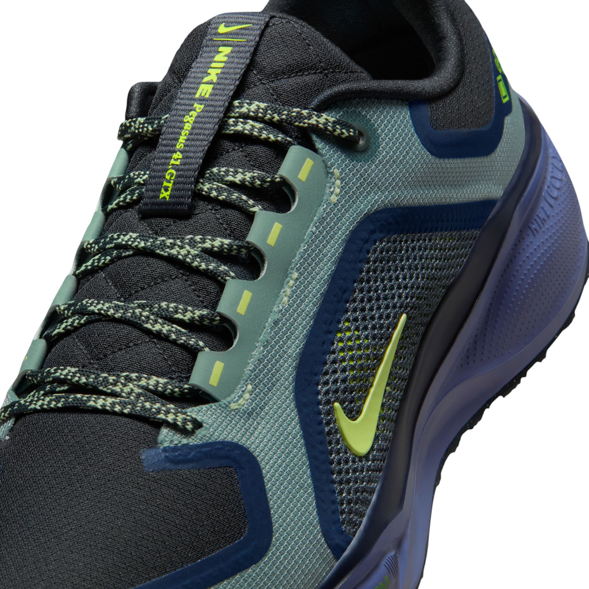 Nike Men's Pegasus 41 GORE-TEX Running Shoes product image