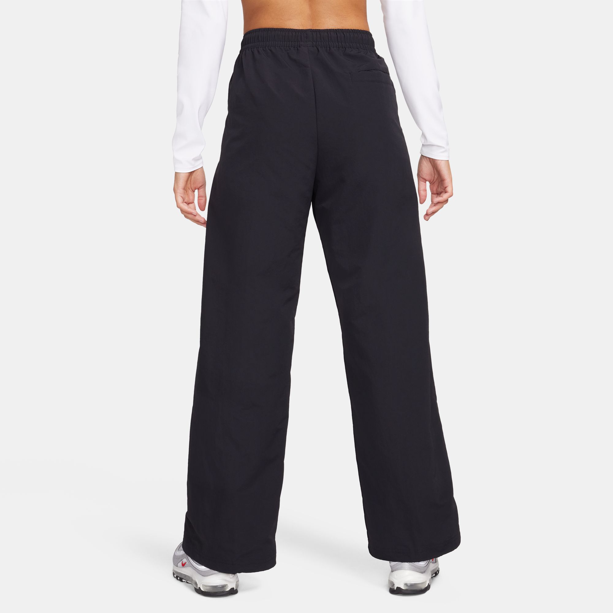 Nike Women's Sportswear Everything Wovens Mid-Rise Open-Hem Pants product image