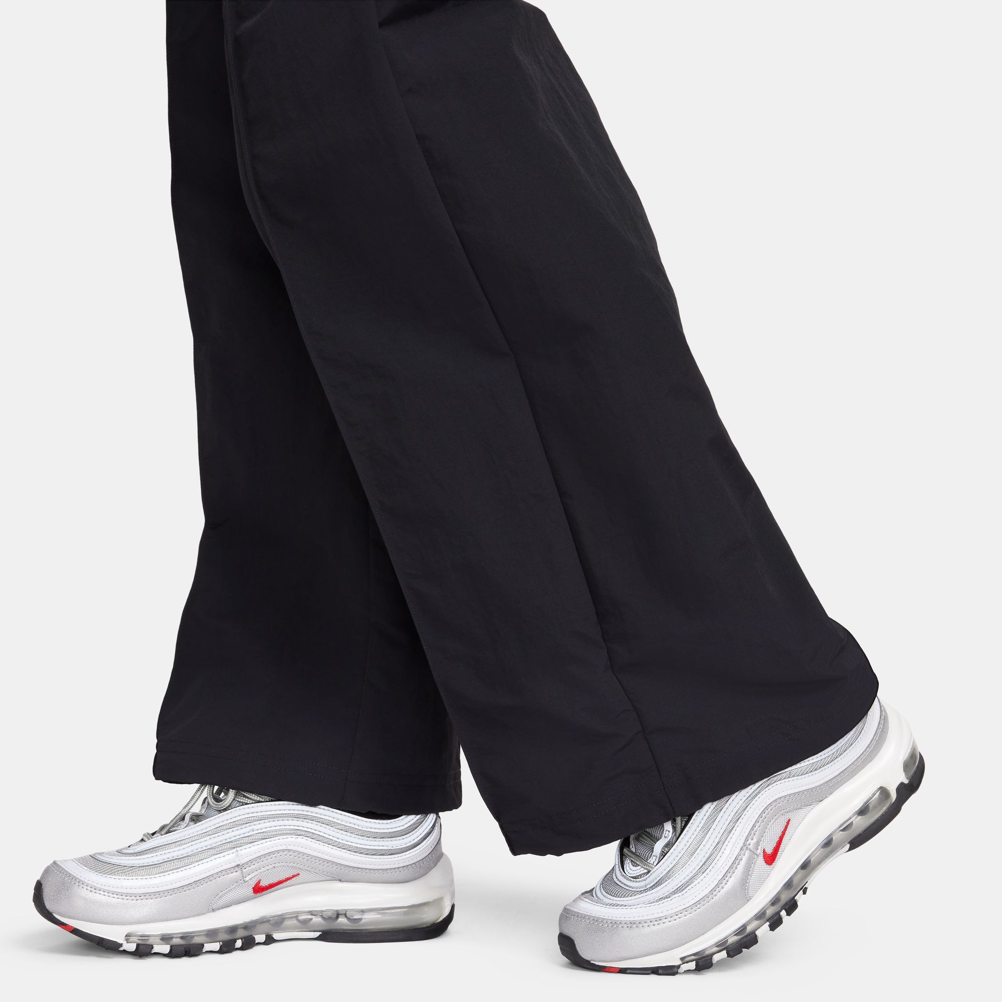 Nike Sportswear Women's Woven Mid-Rise Pants