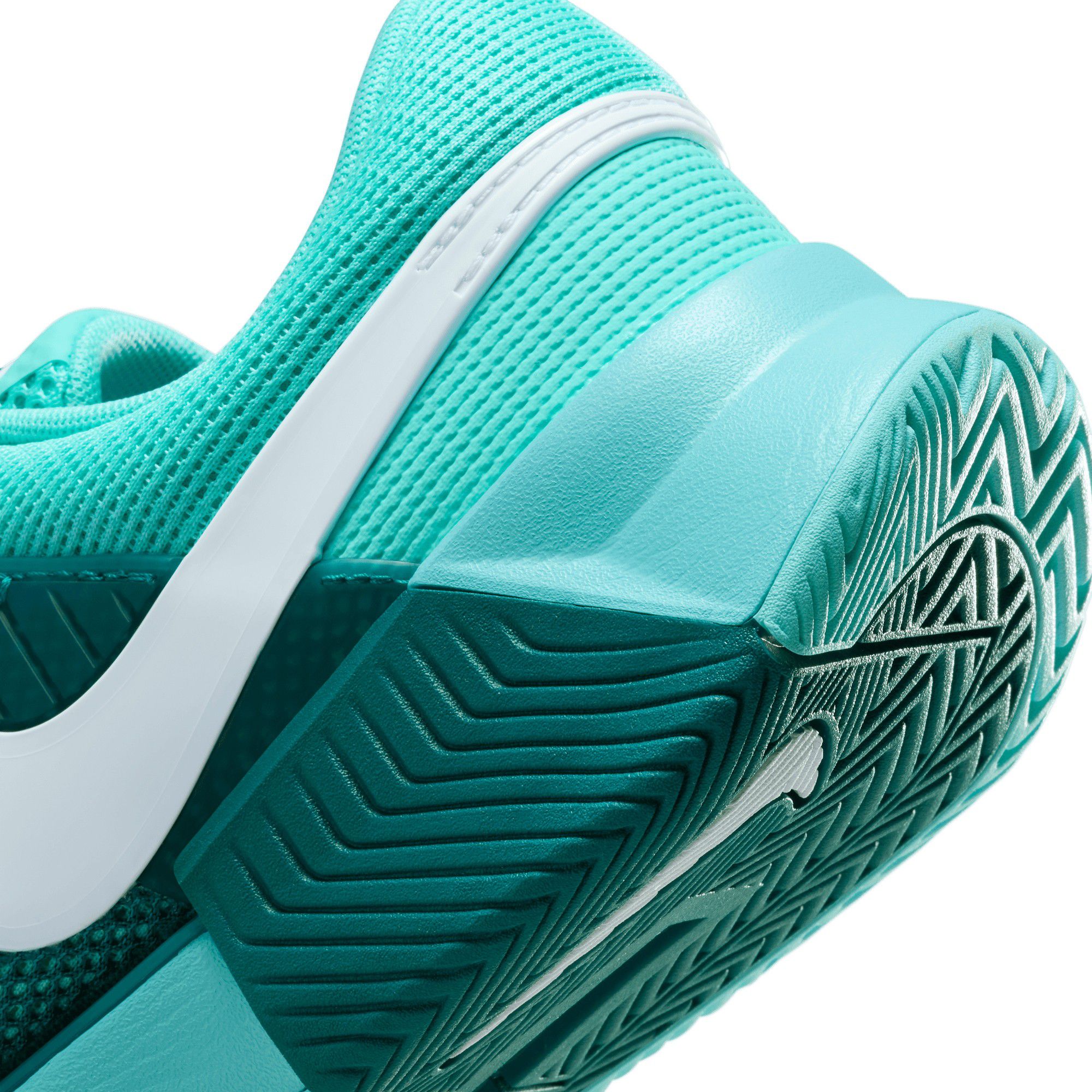 Nike Women's GP Challenge 1 Hard Court Tennis Shoes product image