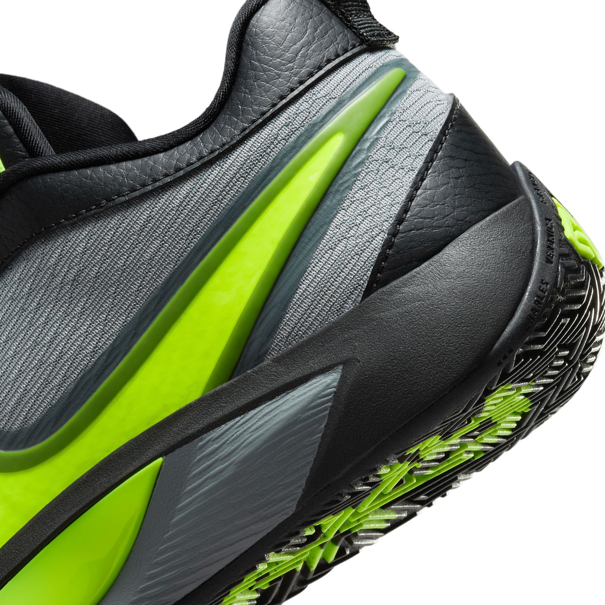 Nike Kids' Grade School Giannis Freak 6 Basketball Shoes product image