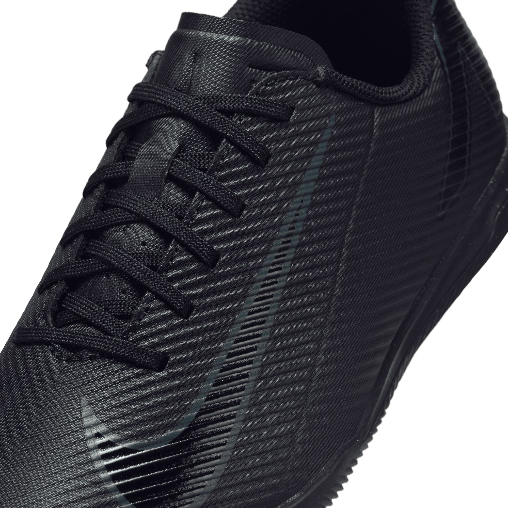Nike Kids' Mercurial Vapor 16 Club Indoor Soccer Shoes product image