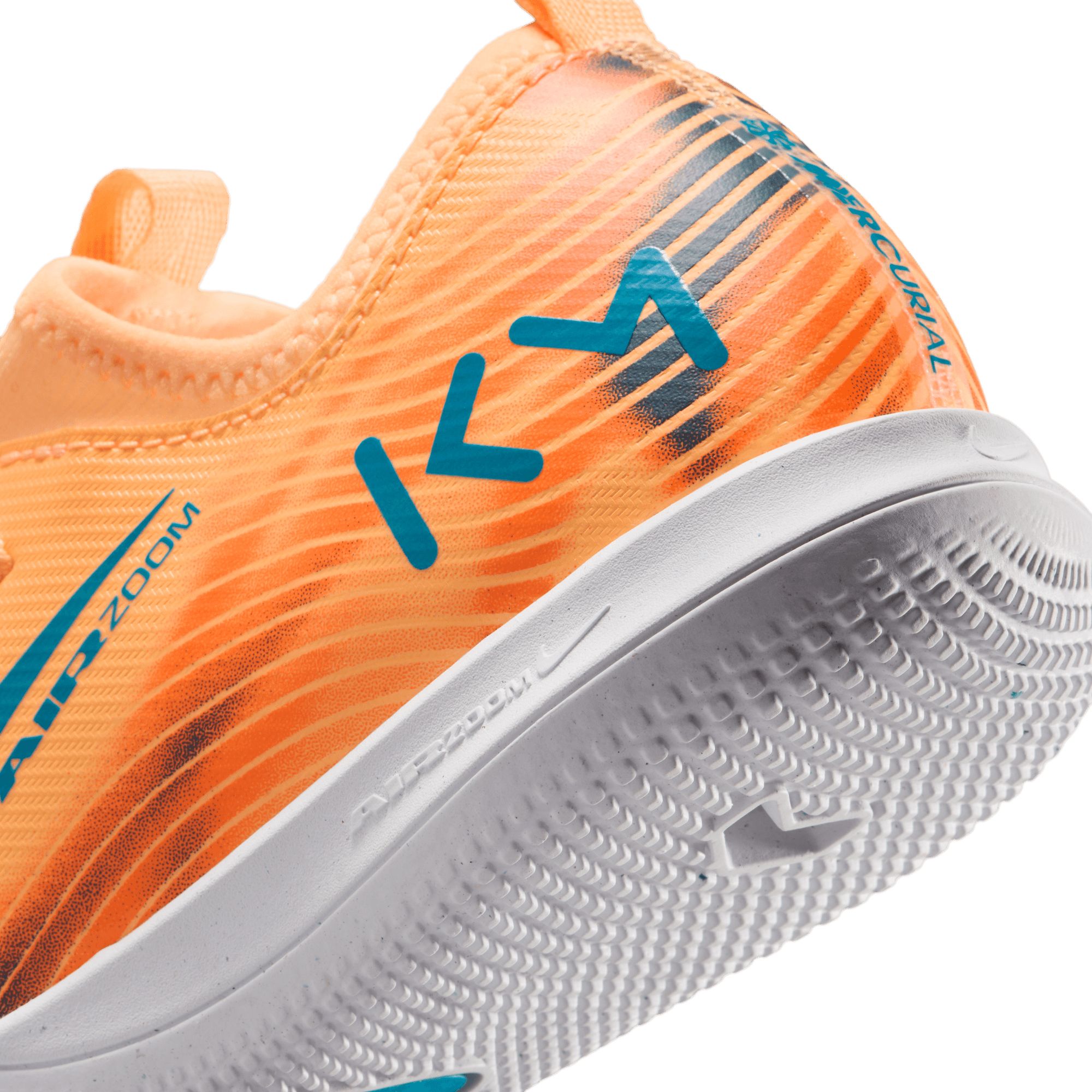 Nike Kids' Mercurial Vapor 16 Academy "Kylian Mbappé" Indoor Soccer Shoes product image