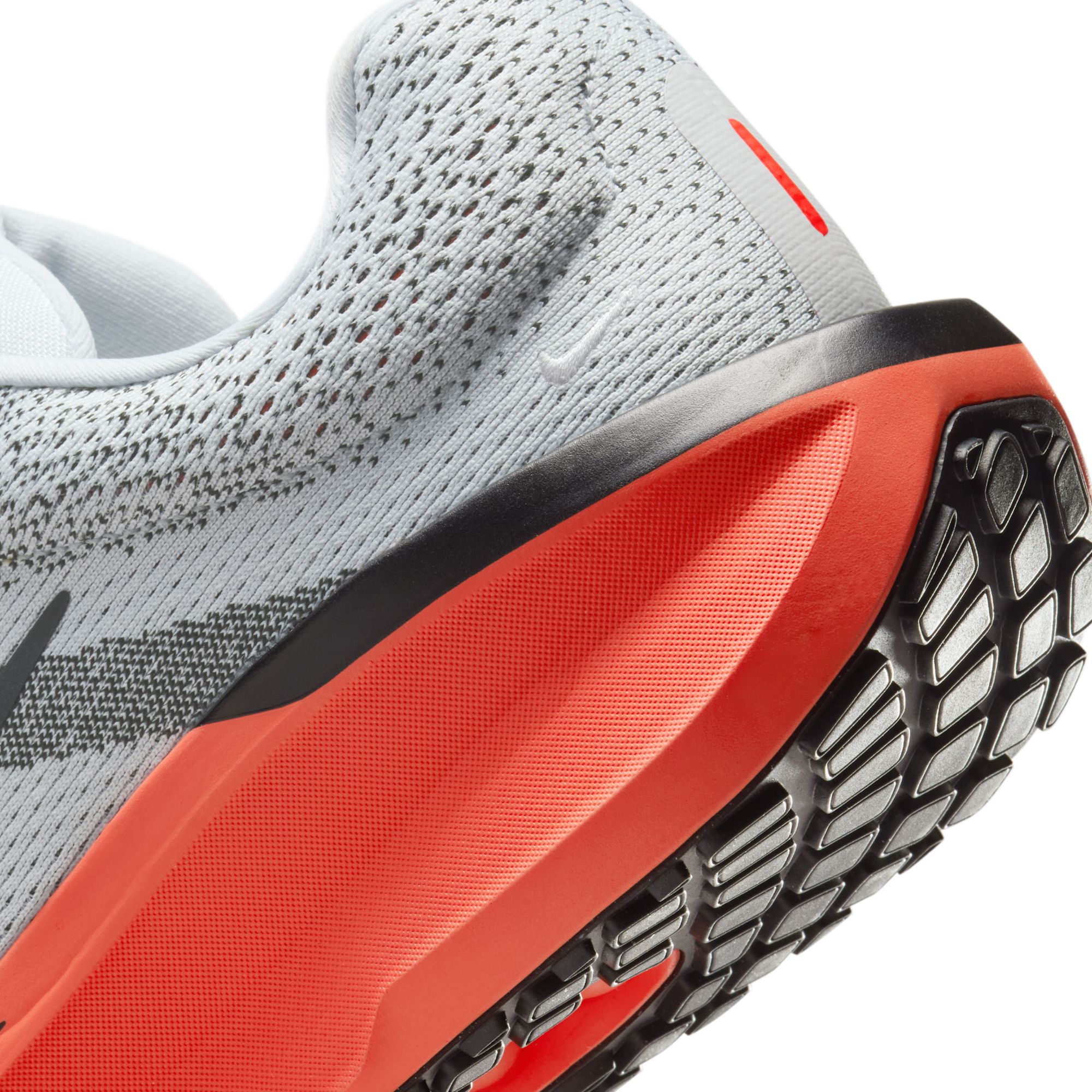 Nike Men's Winflo 11 Running Shoes product image