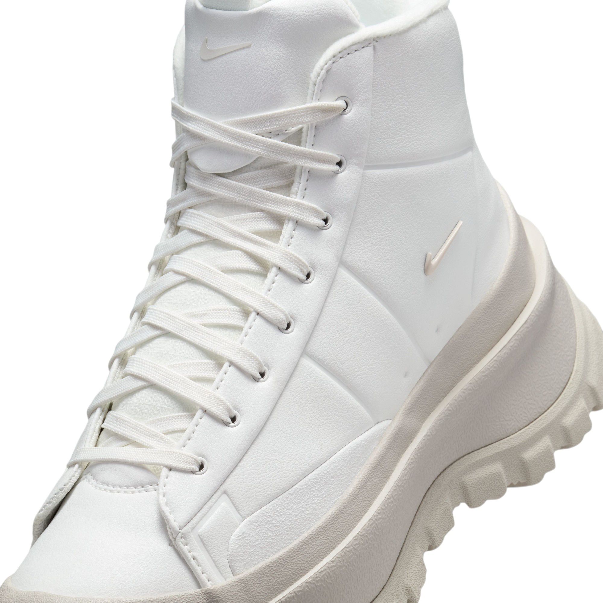 Nike Women's Blazer Roam Mid Rise Boots product image