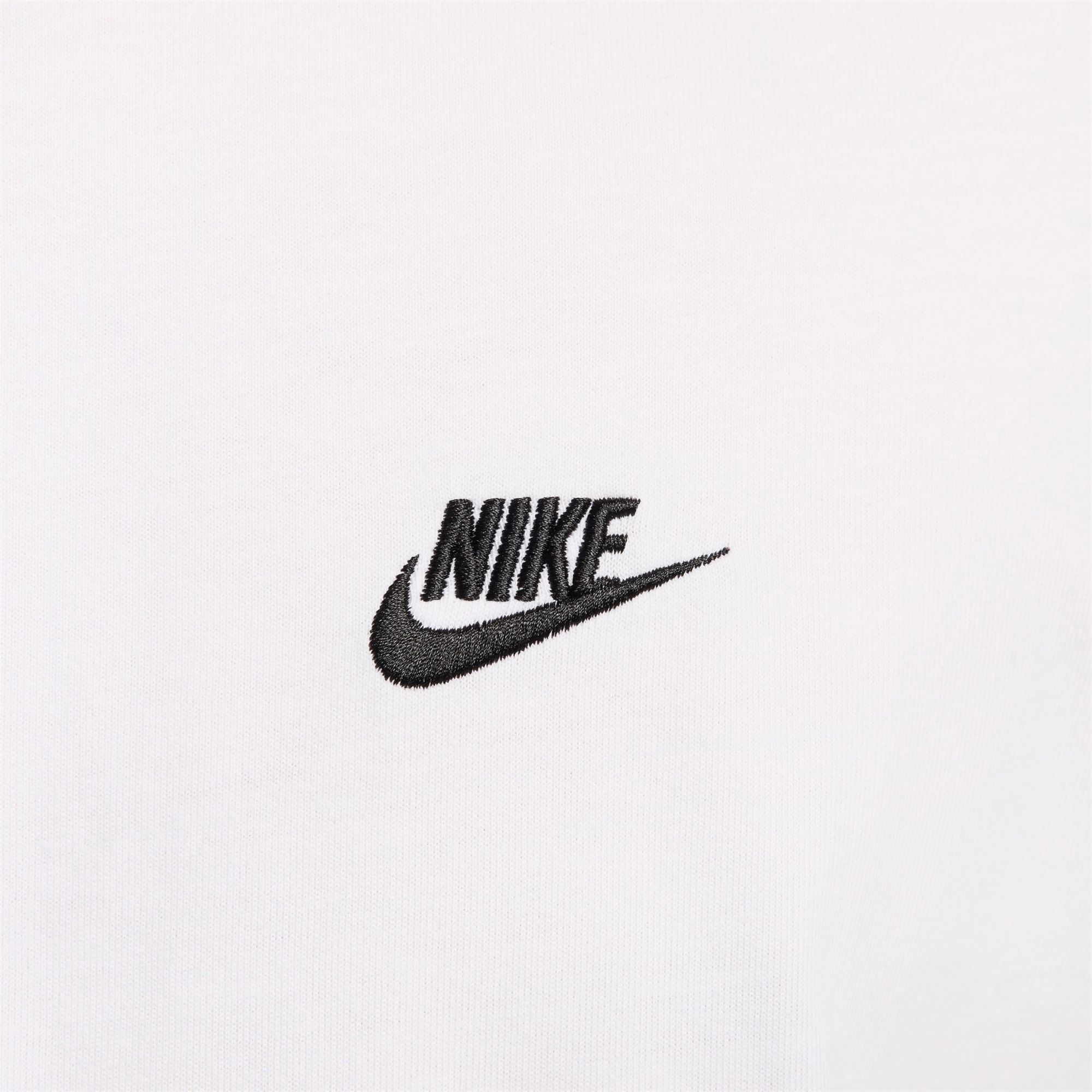 Nike Men's Sportswear Club Max T-Shirt product image
