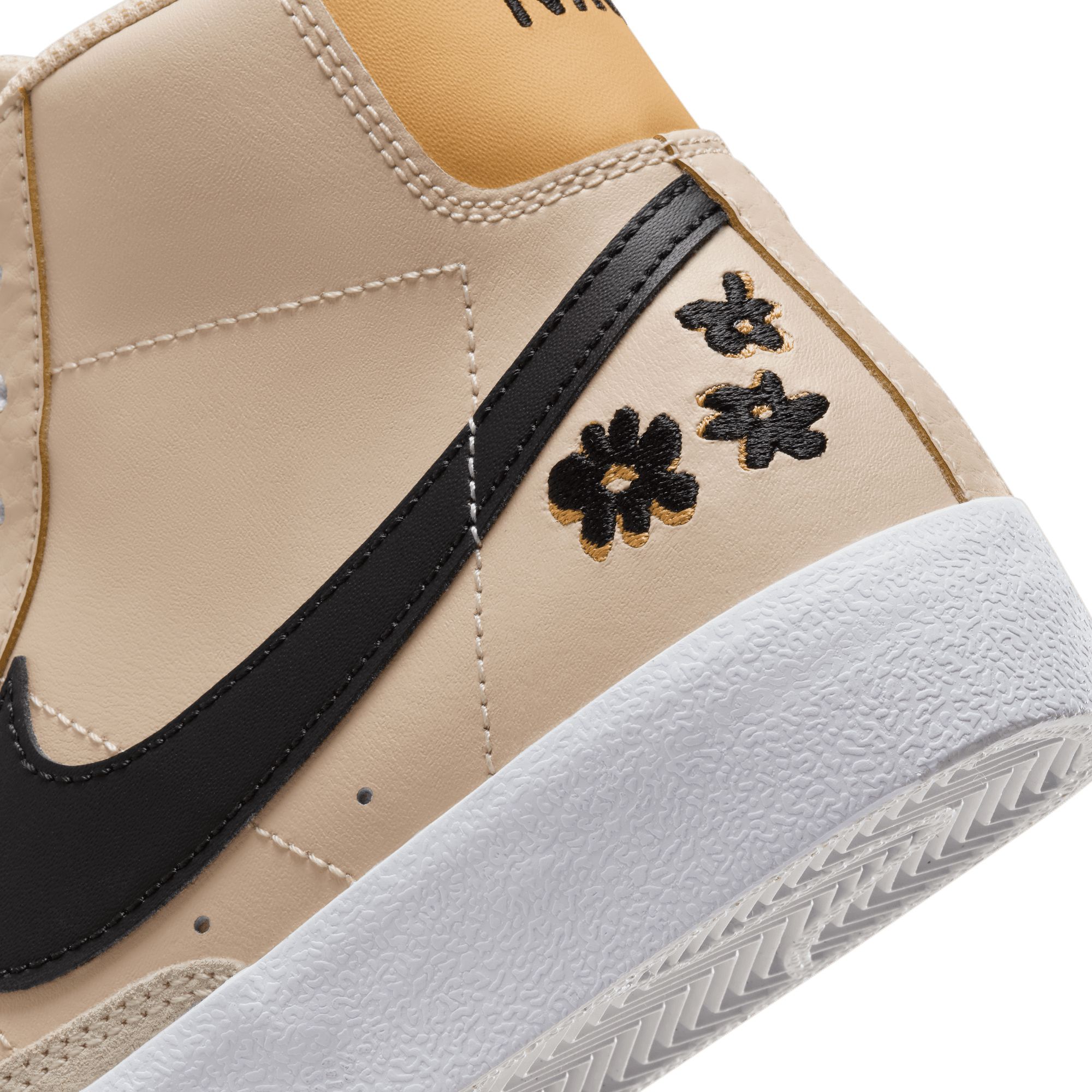 Nike Kids' Grade School Blazer Mid '77 Shoes product image