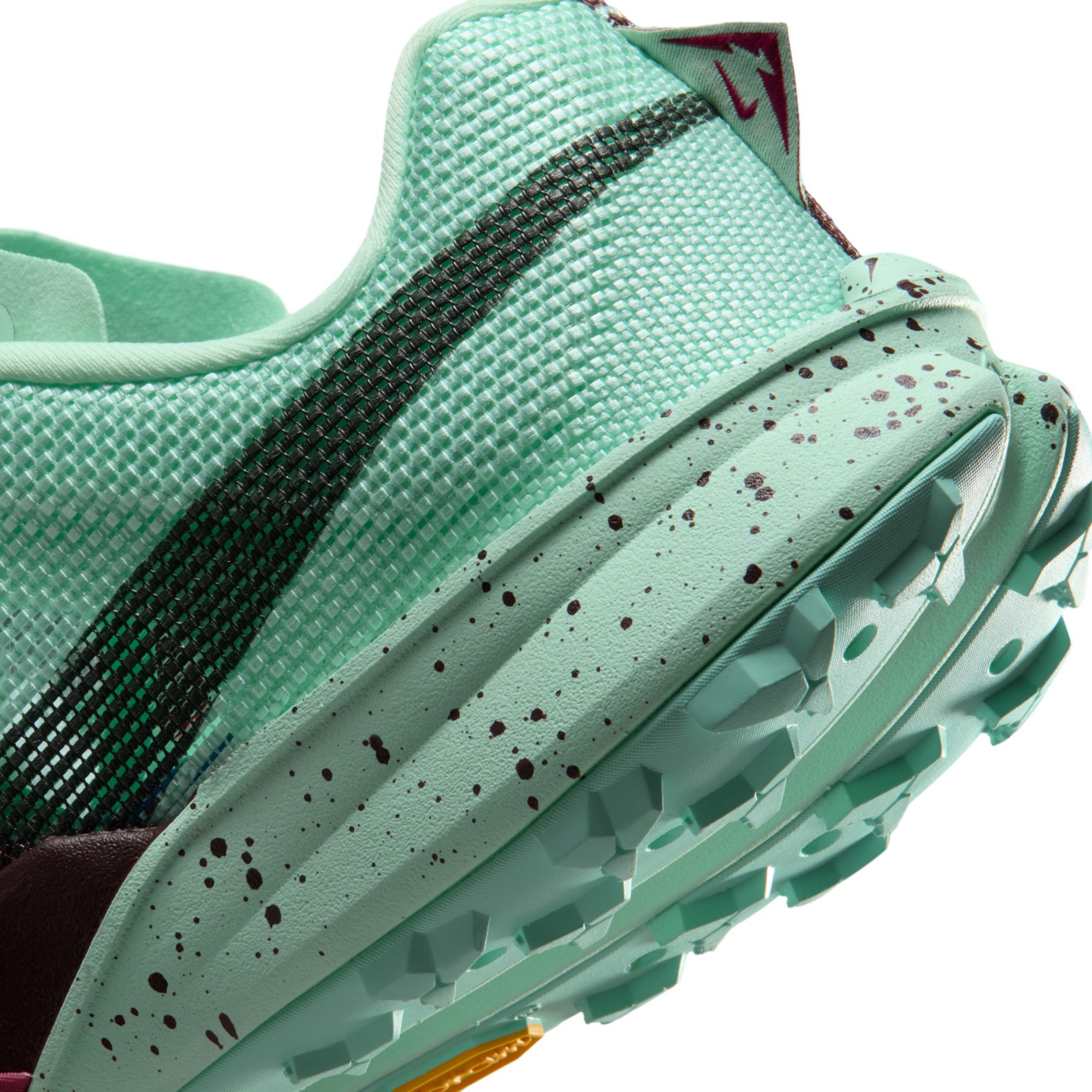 Nike Men's Kiger 10 Trail Running Shoes product image