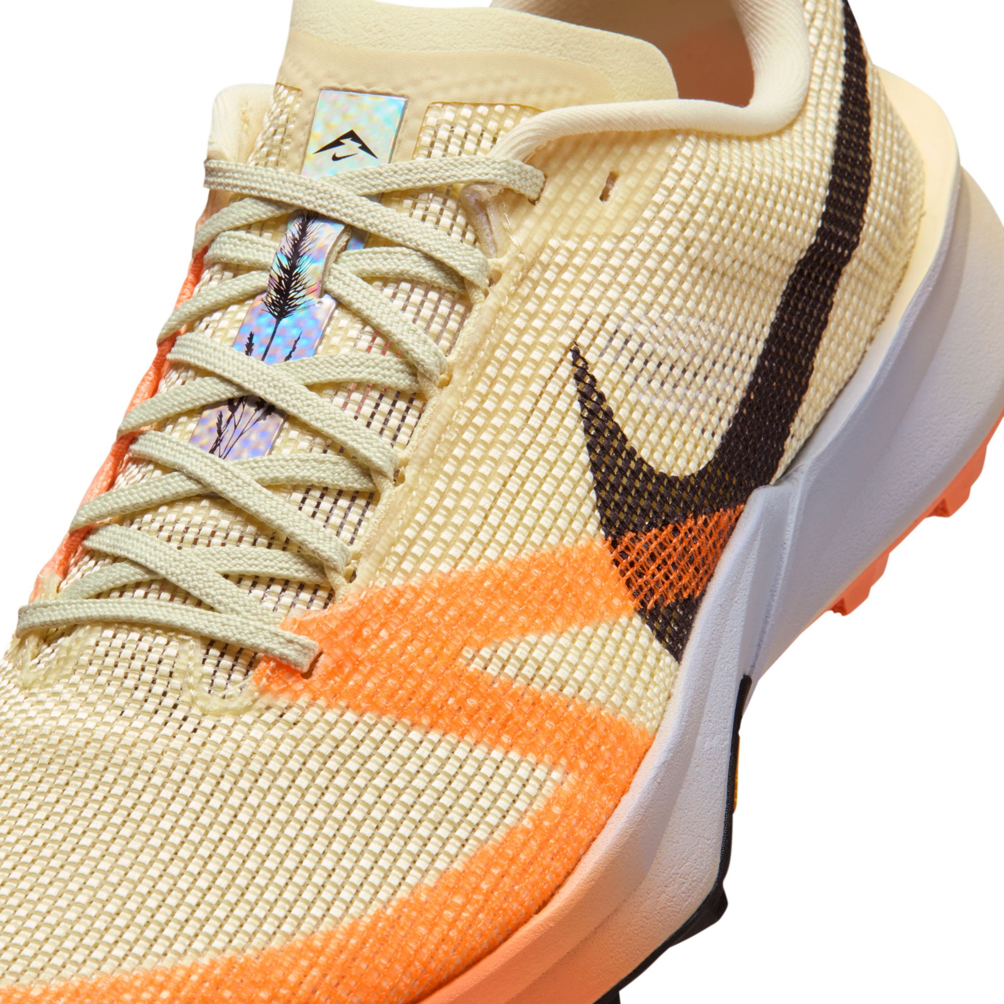 Nike Men's Kiger 10 Trail Running Shoes product image