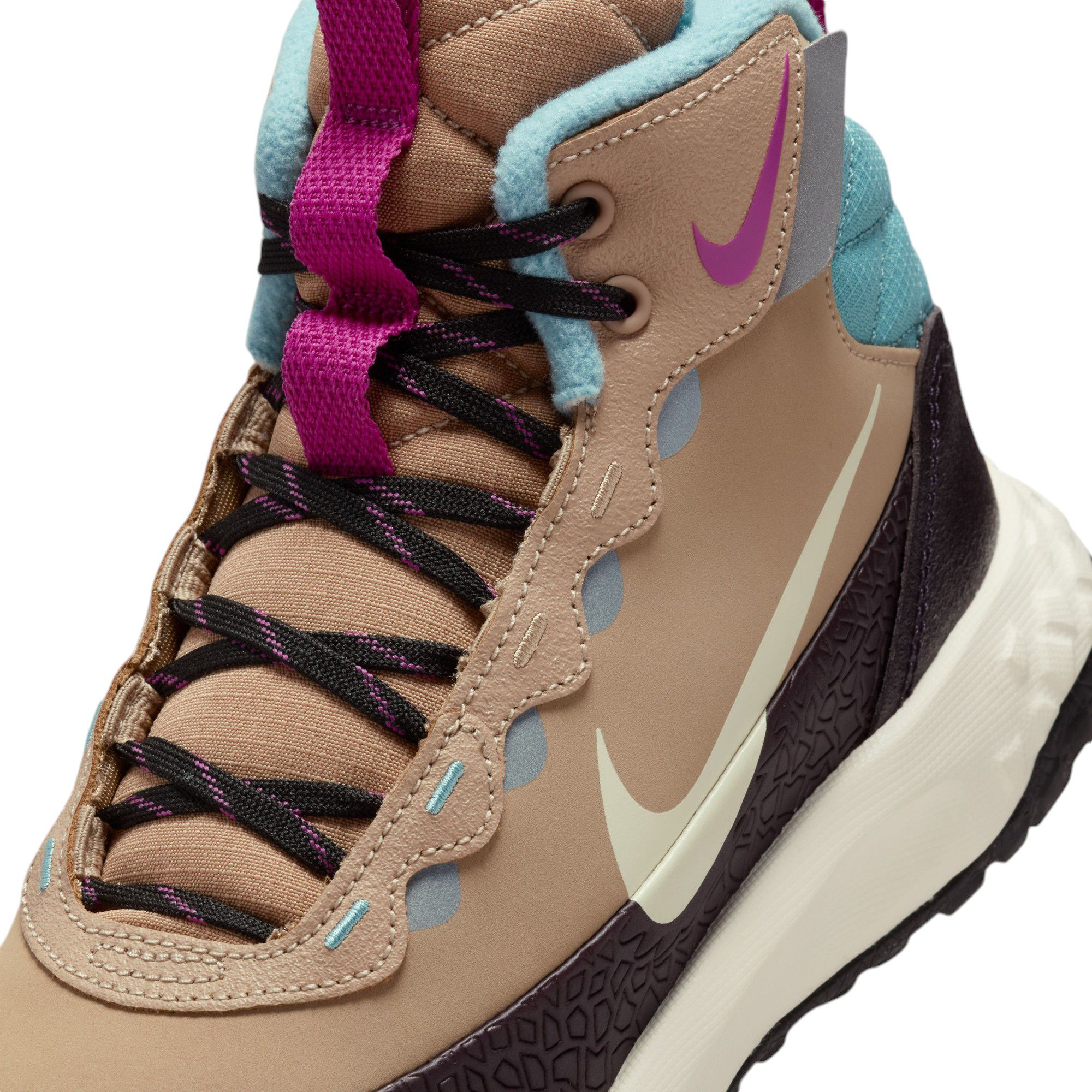 Nike Kids' Grade School Terrascout Boots product image