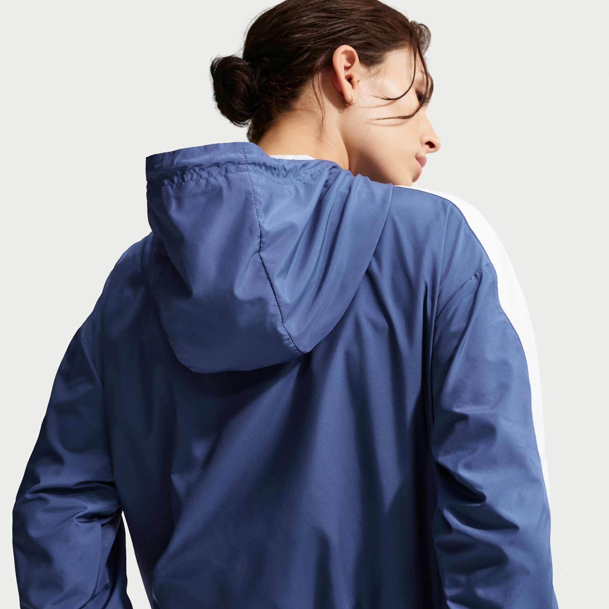 Nike Women's Sportswear Classic Wovens Loose UV Hooded Jacket product image