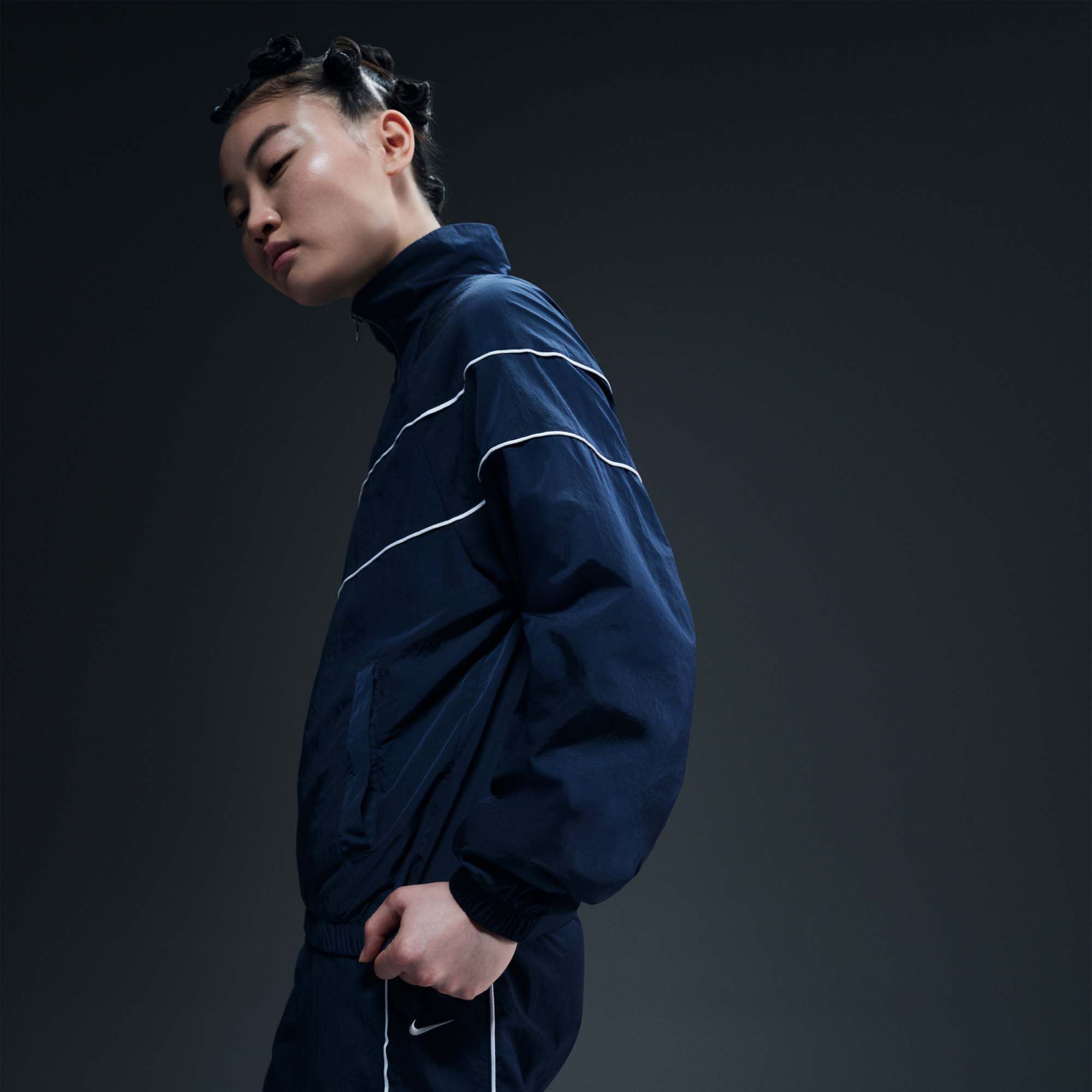 Nike Women's Windrunner UV Protection Woven Full-Zip Jacket product image