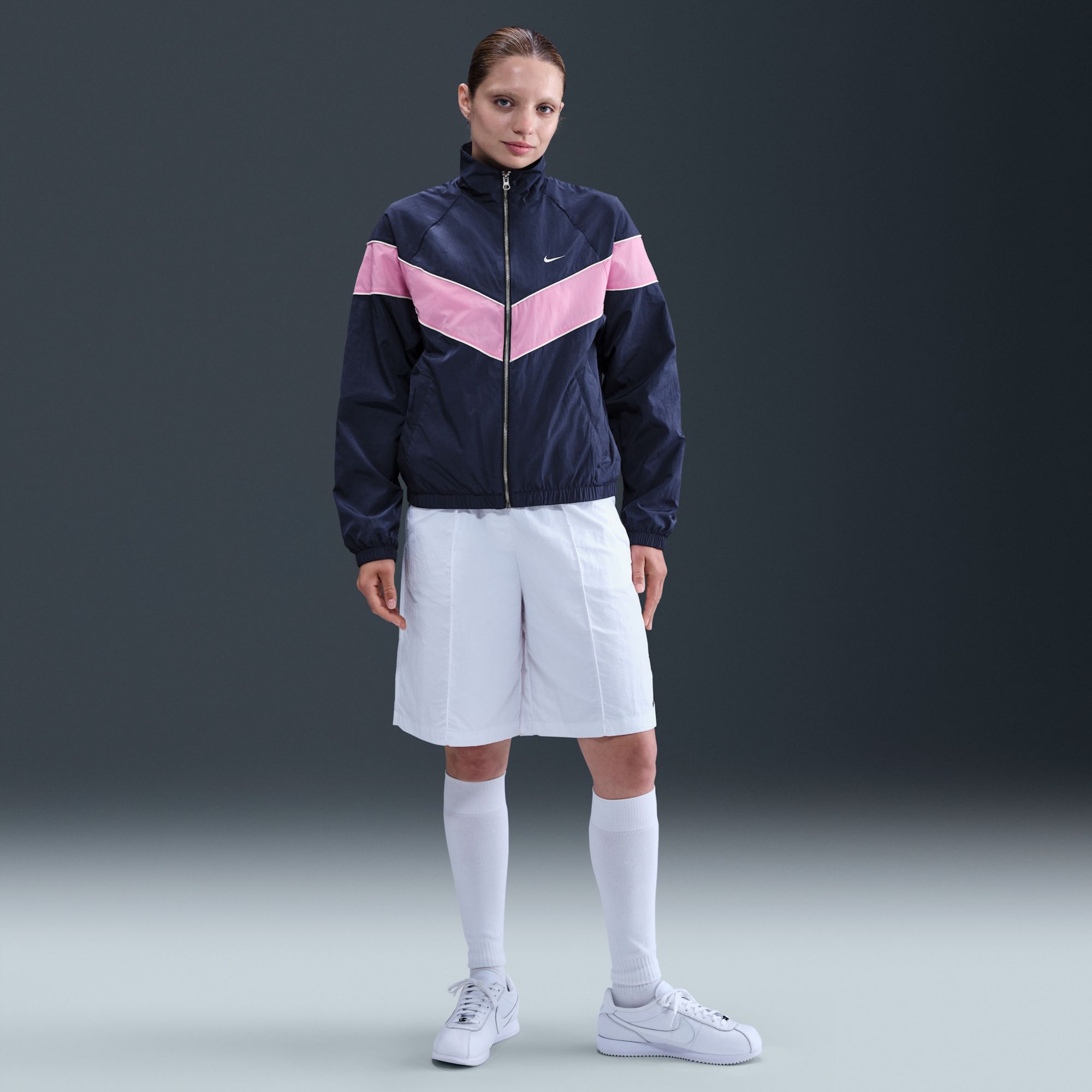 Nike Women's Windrunner UV Protection Woven Full-Zip Jacket product image
