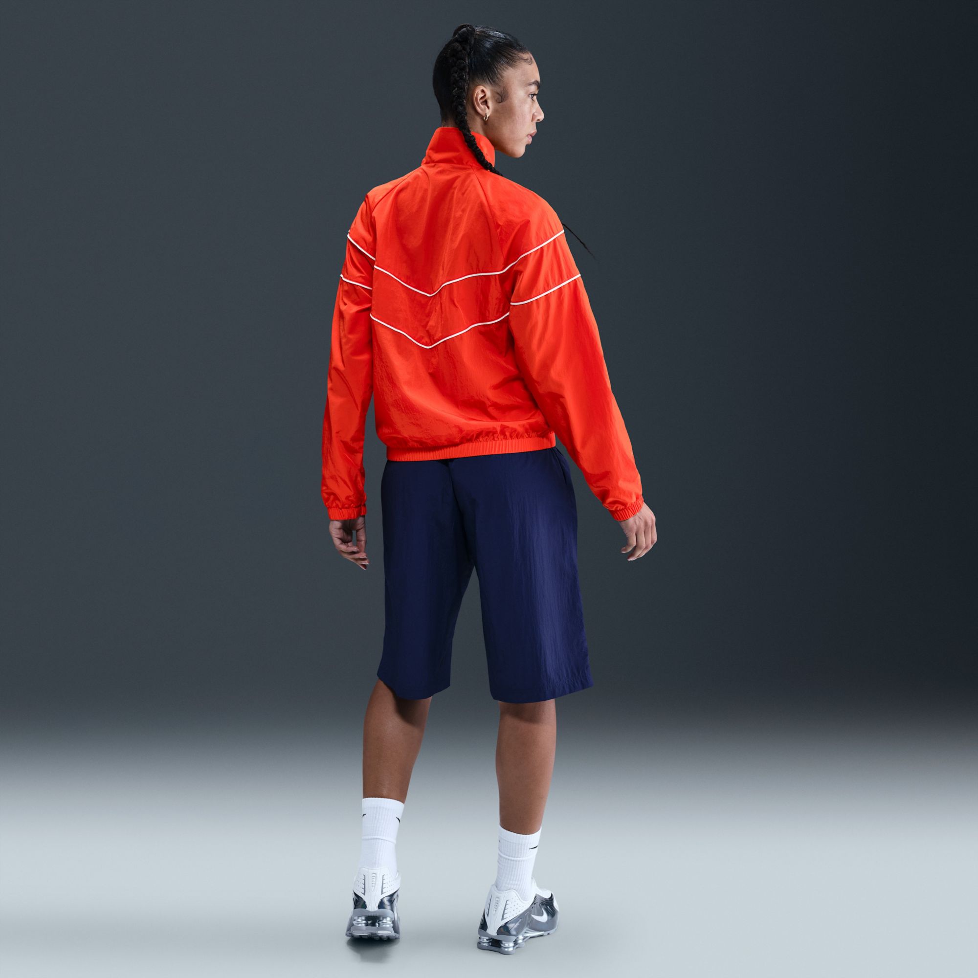 Nike Women's Windrunner UV Protection Woven Full-Zip Jacket product image