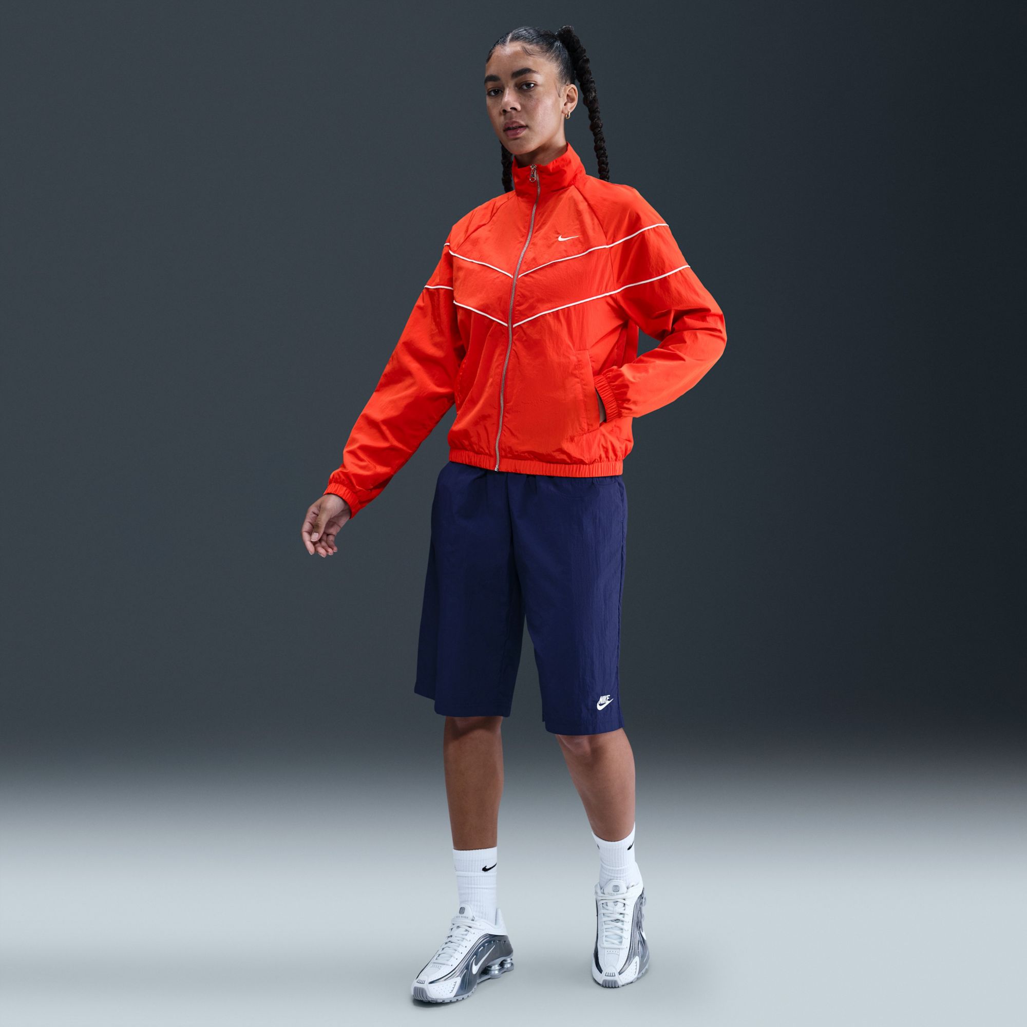 Nike Women's Windrunner UV Protection Woven Full-Zip Jacket product image