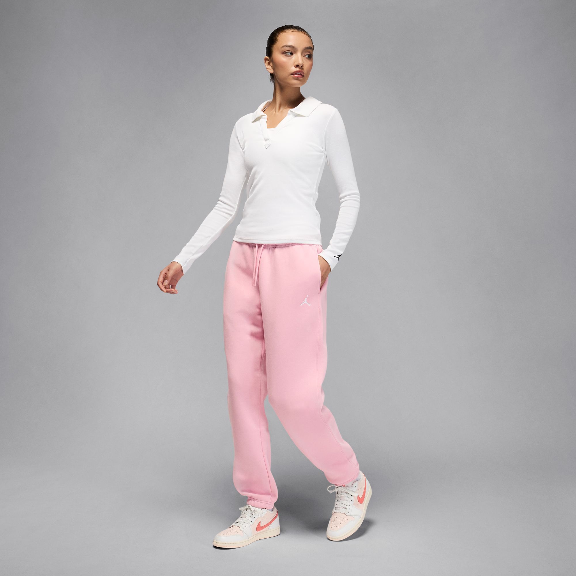 Jordan Women's Brooklyn Fleece Pants product image