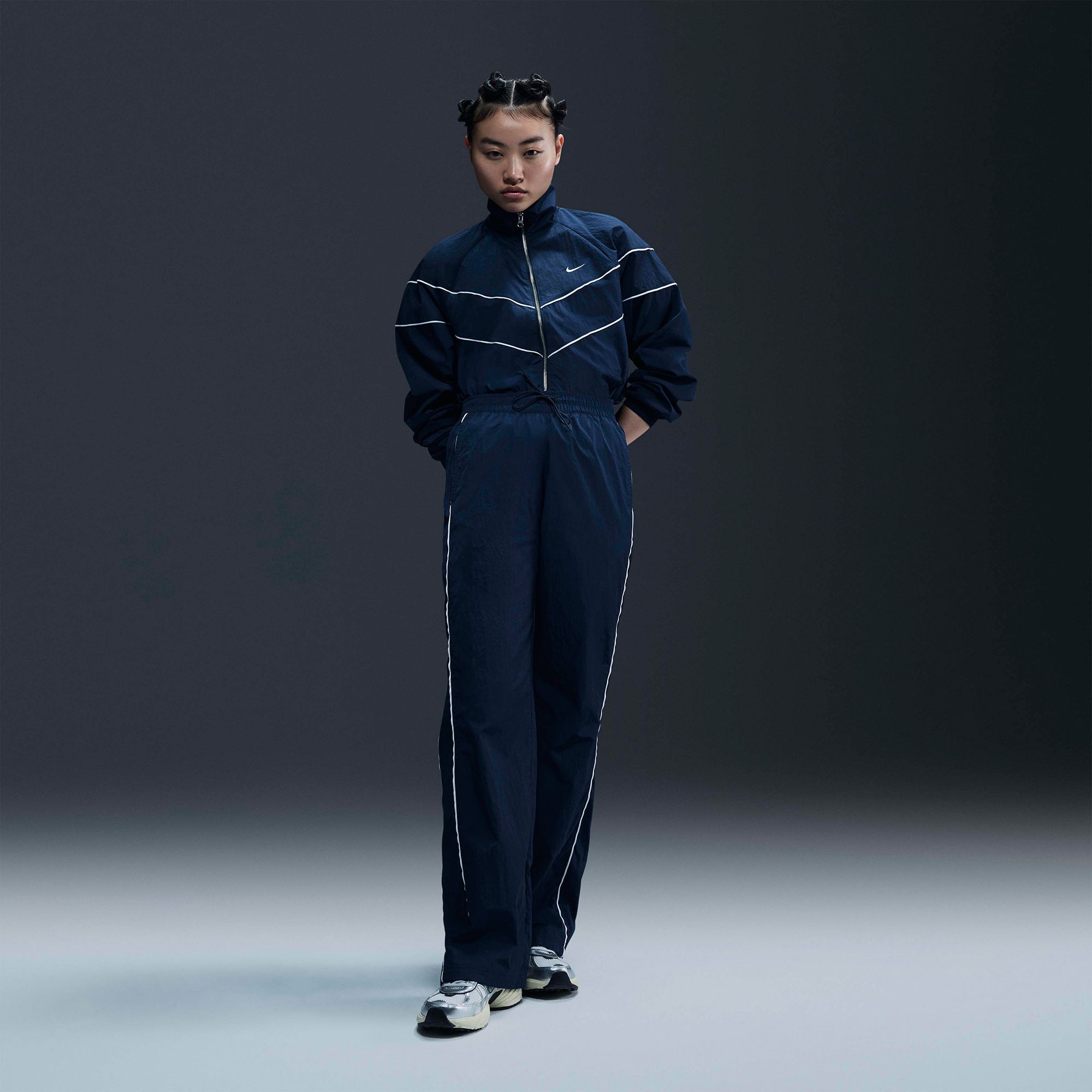 Nike Women's Windrunner High-Waisted Woven Open-Hem Pants product image