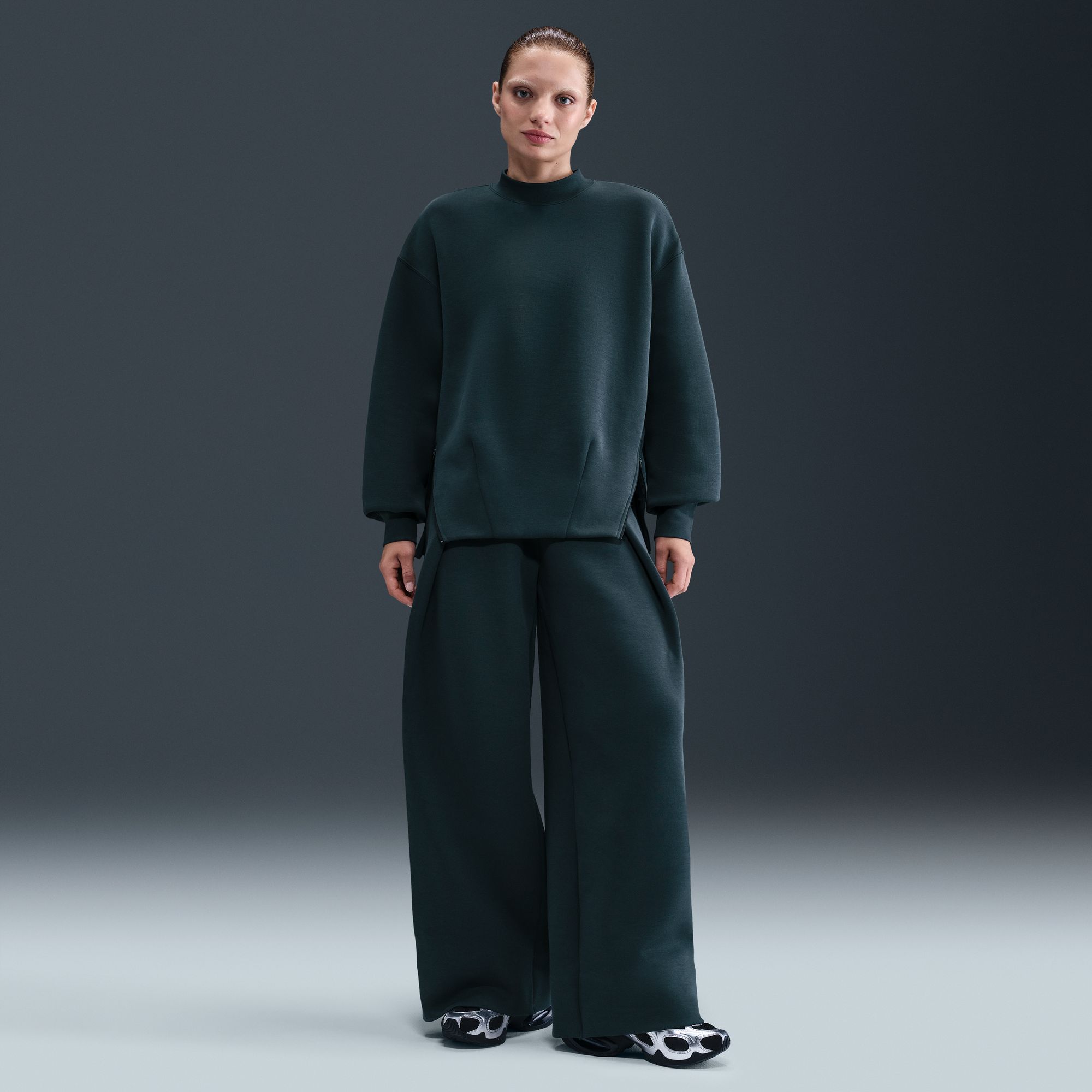 Nike Women's Sportswear Tech Fleece Oversized Crew-Neck Sweatshirt product image