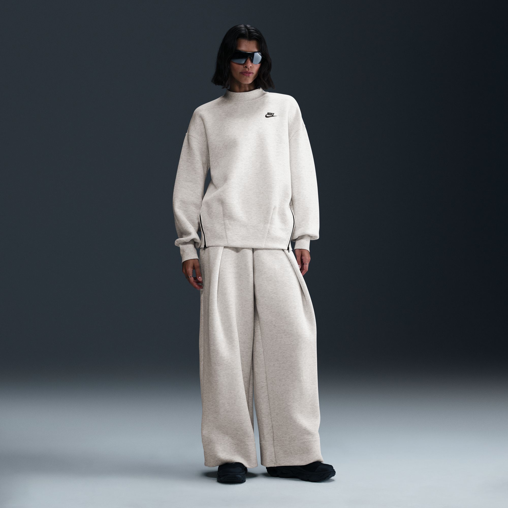 Nike Women's Sportswear Tech Fleece Oversized Crew-Neck Sweatshirt product image