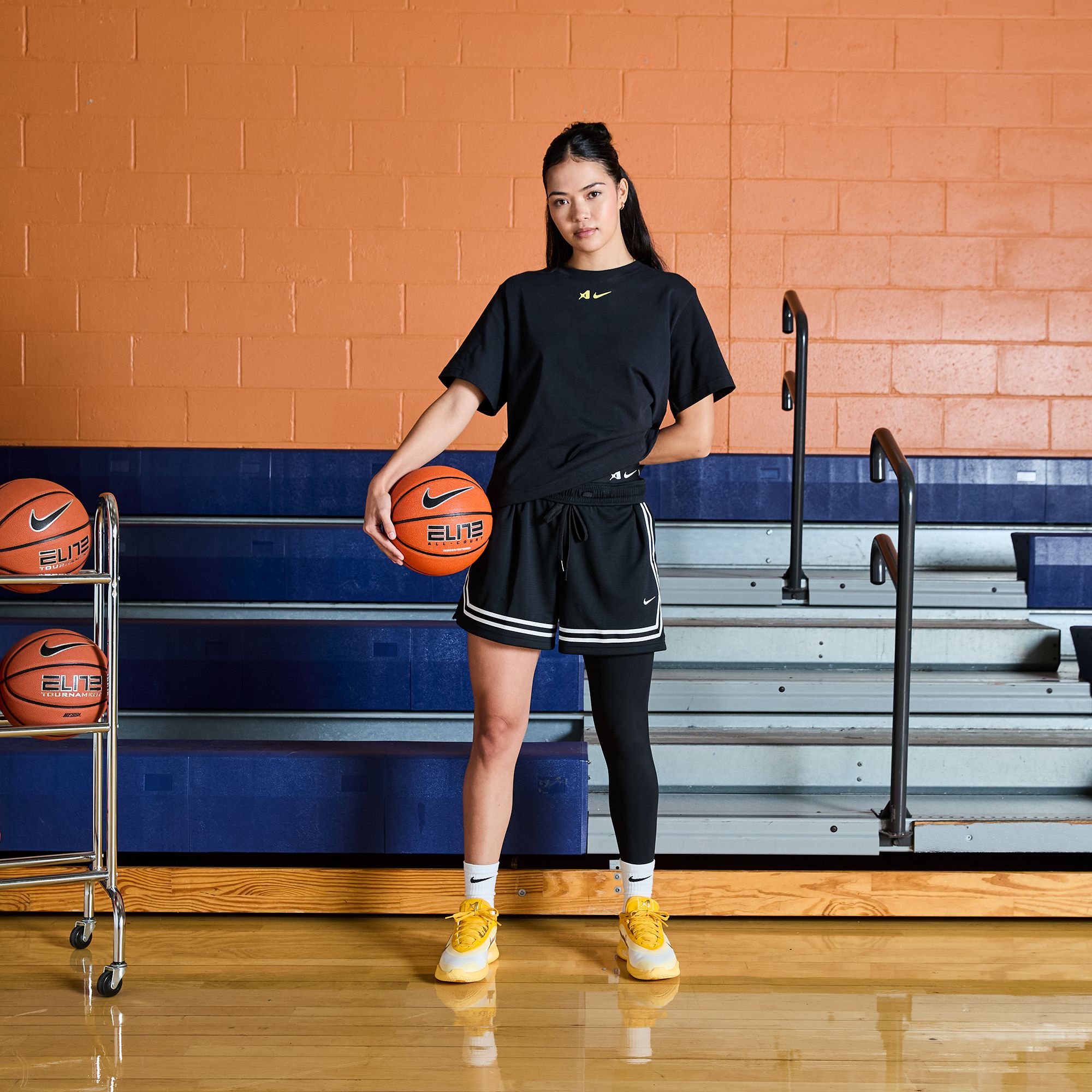 Nike Women's Crossover Dri-FIT 5" Basketball Shorts product image