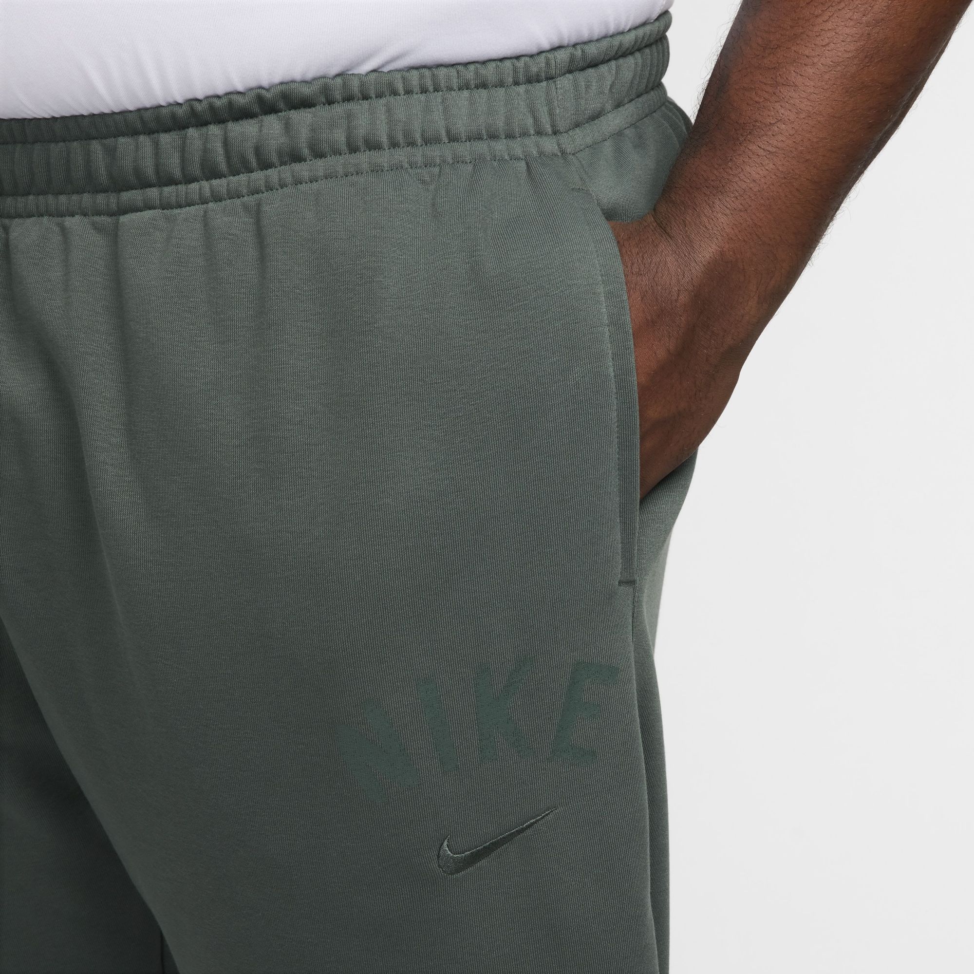 Nike Men's Dri-FIT Swoosh Fleece Fitness Joggers product image