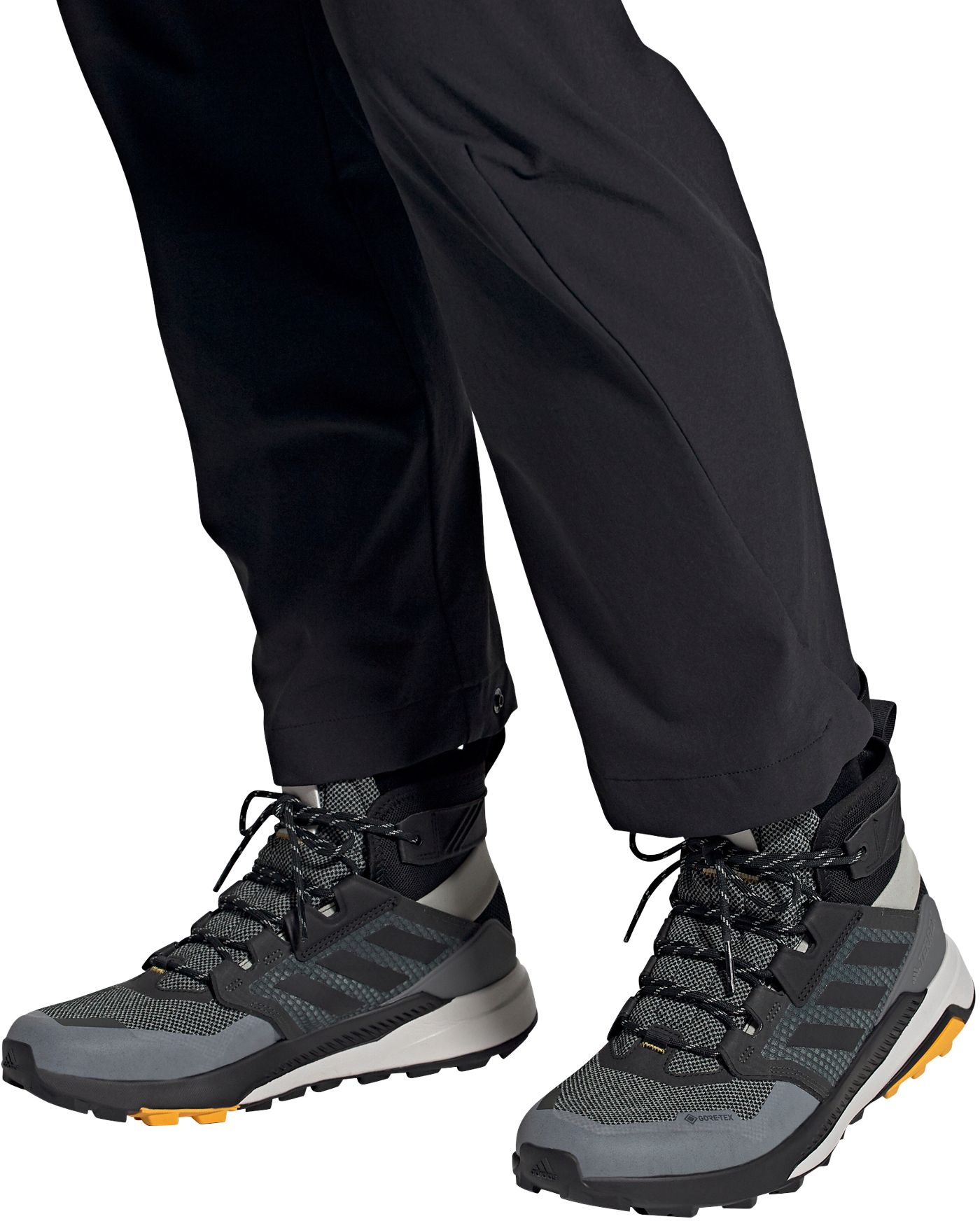 terrex trailmaker mid hiking shoes