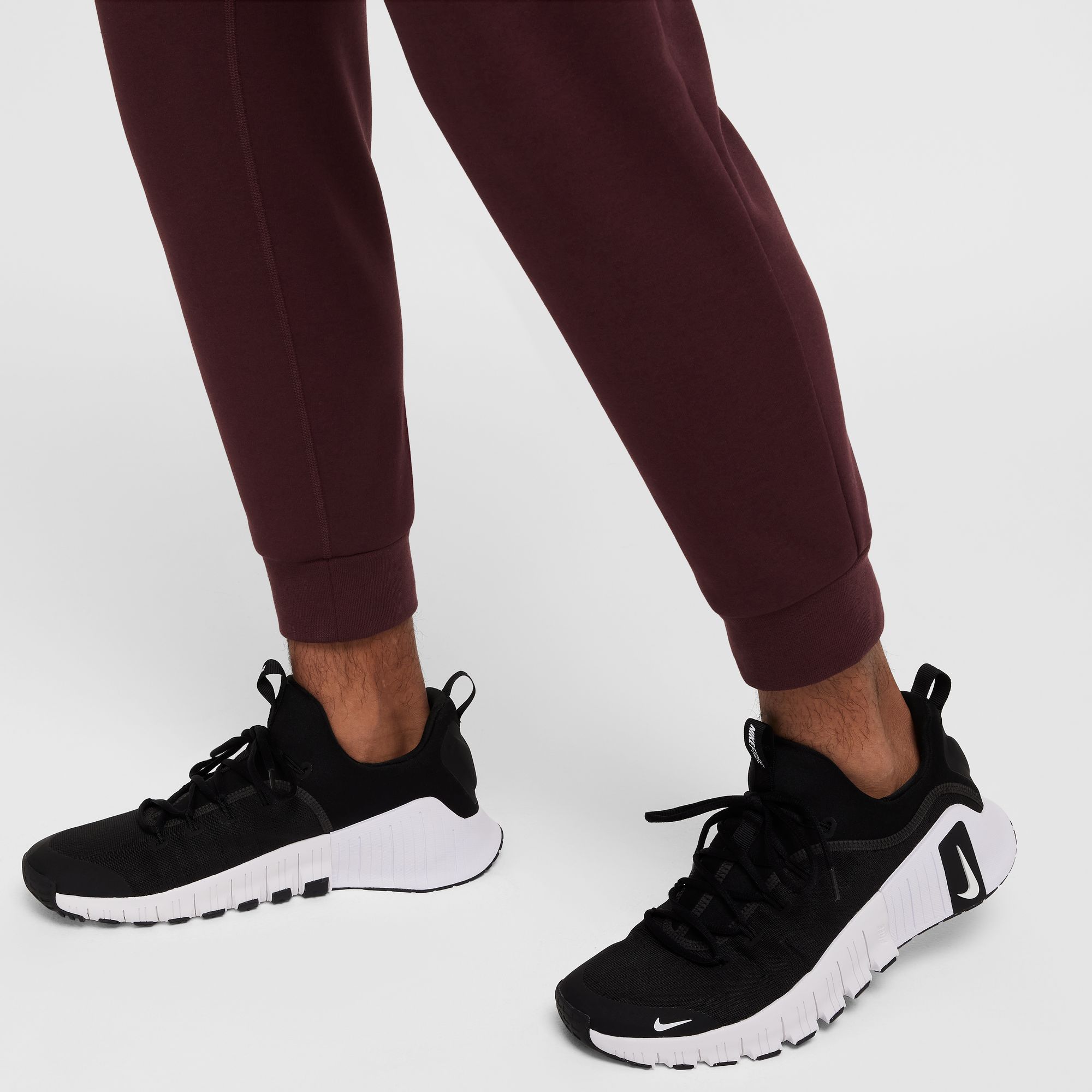 Nike Men's Dri-FIT Primary Fleece UV Joggers product image