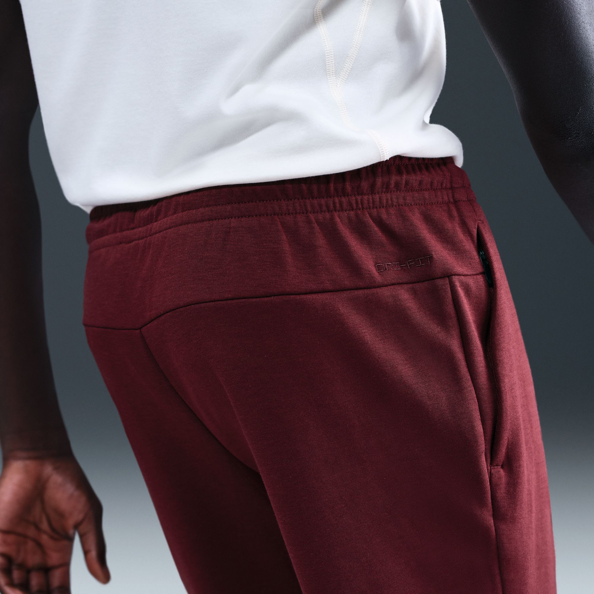 Nike Men's Dri-FIT Primary Fleece UV Joggers product image